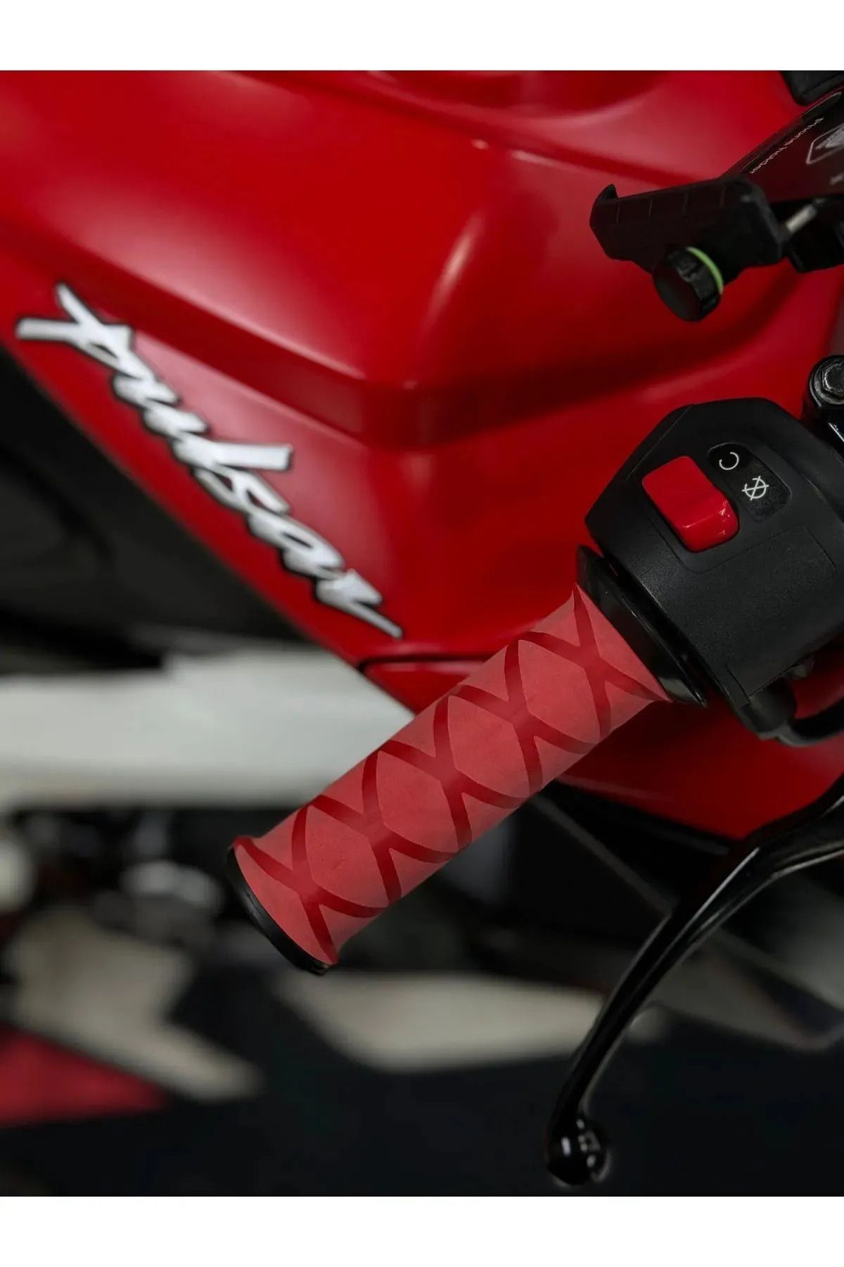 Motobros Mondial Drift L Kırmızı Kauçuk Elcik Kılıfı