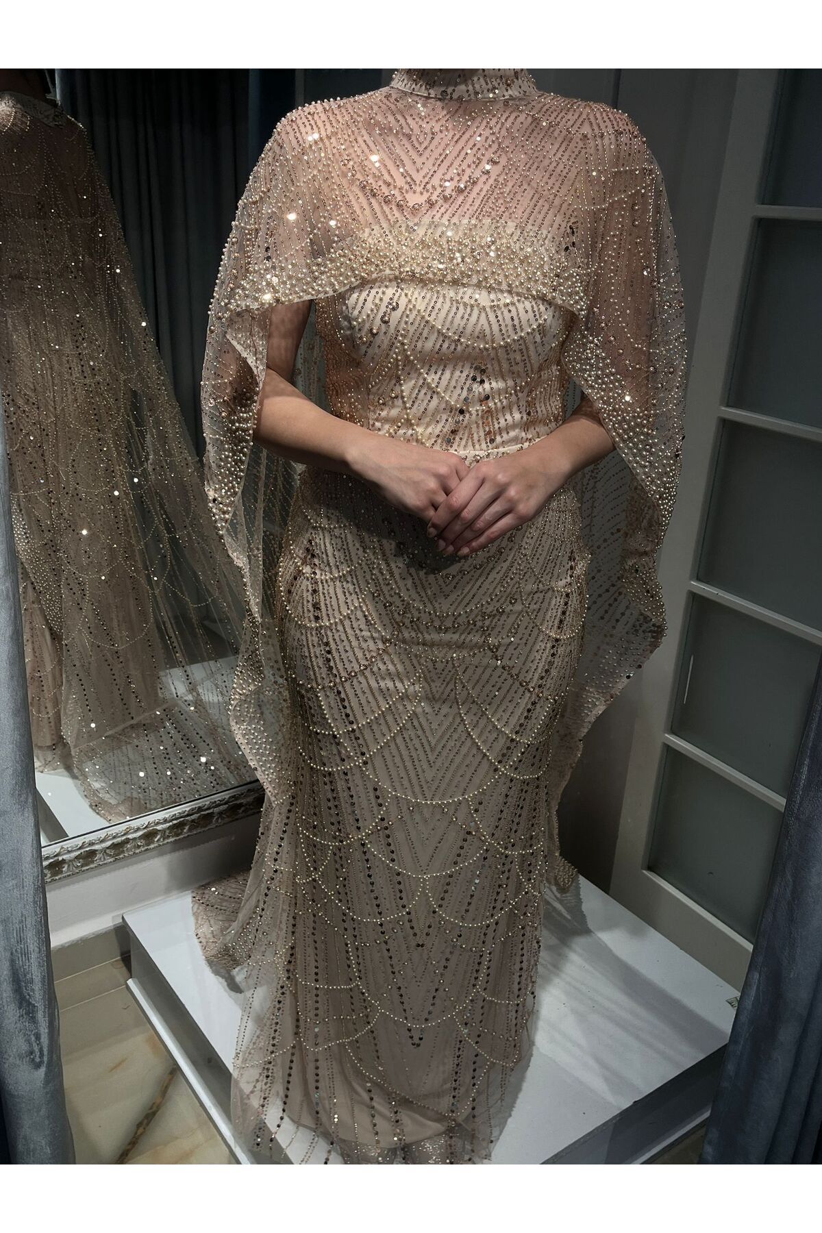Abiye's BEJ PELERİNLİ STRAPLEZ BALIK ELEGANT ABİYE