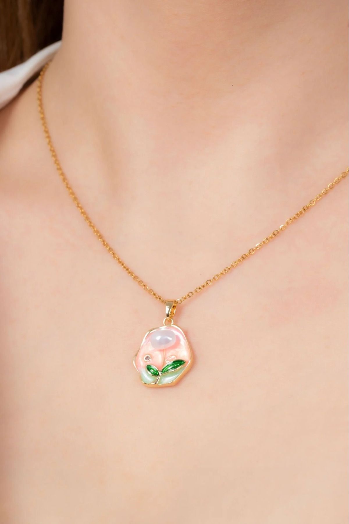 Finesa Jewelry Doğa Temalı, Mine, İnci ve Yaprak Detaylı Zarif Zincir Kadın, Kararmaz,Çelik Sanat Kolye