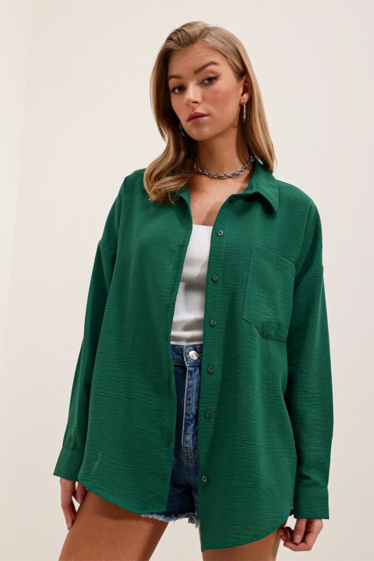 ETİLER COLLECTION 20153 Tek Cepli Oversize Keten Gömlek - Zümrüt Yeşili