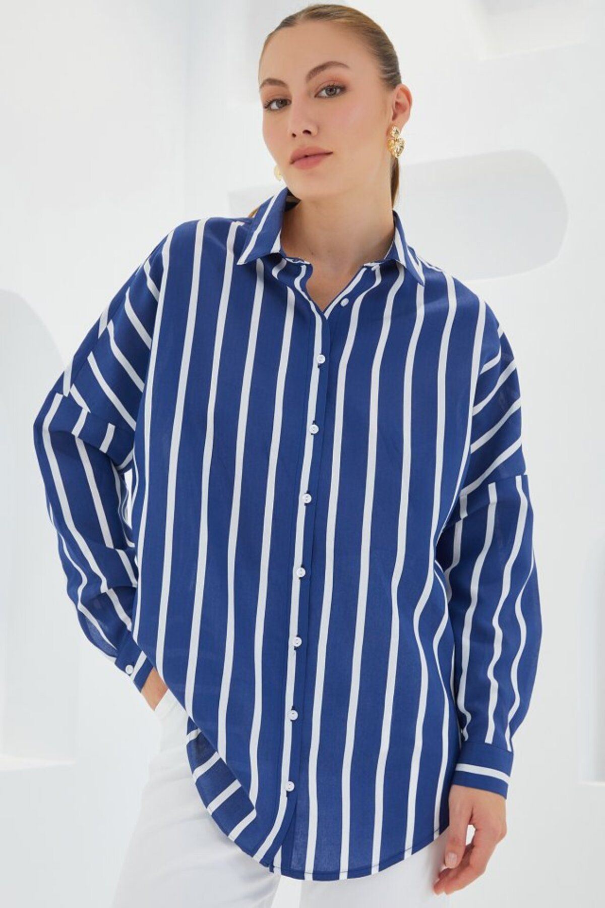 ETİLER COLLECTION Lacivert Beyaz Çizgili Oversize Basic Gömlek 20254