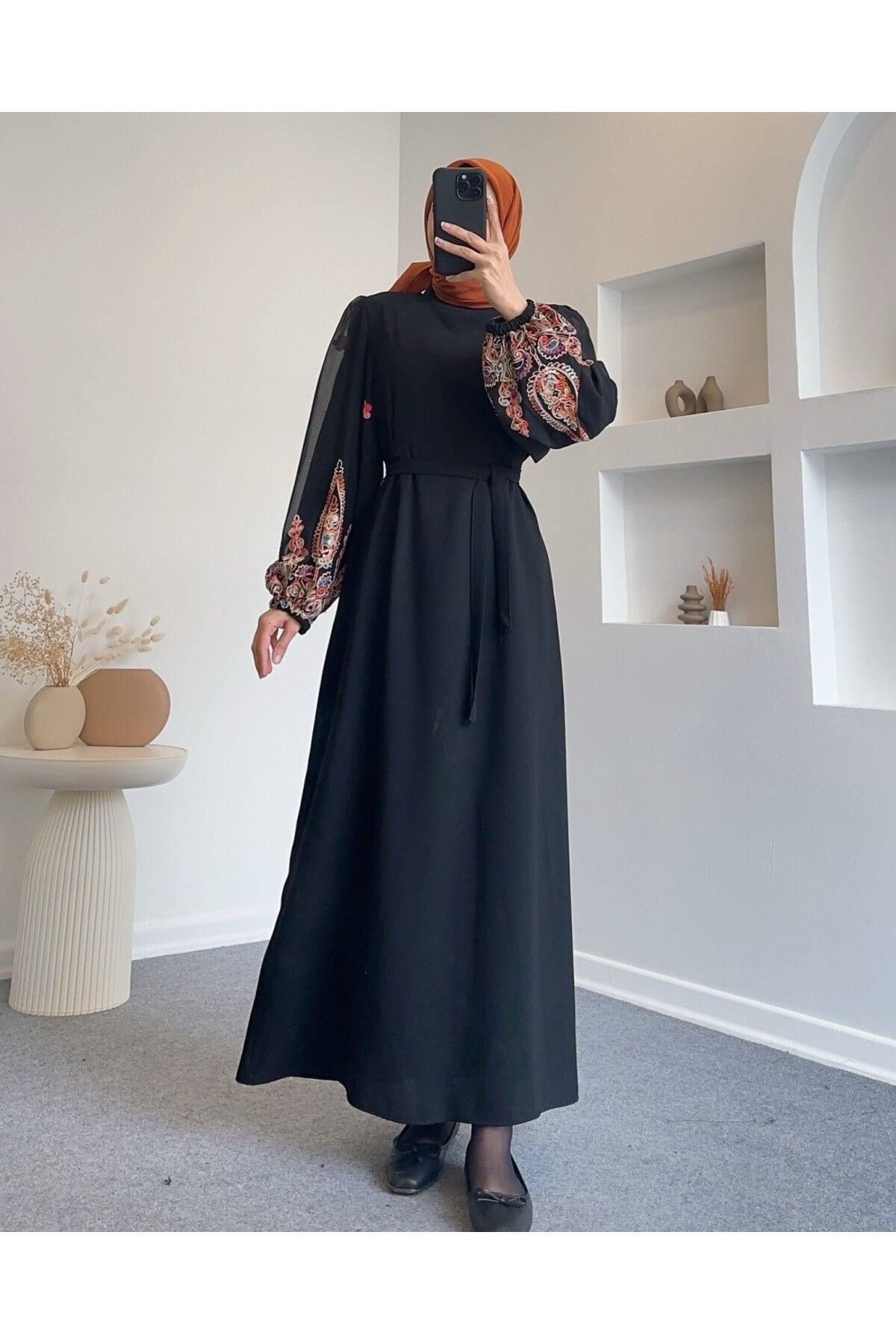 VOLT CLOTHİNG KOLLARI TÜL ÇİÇEKLİ ELBİSE