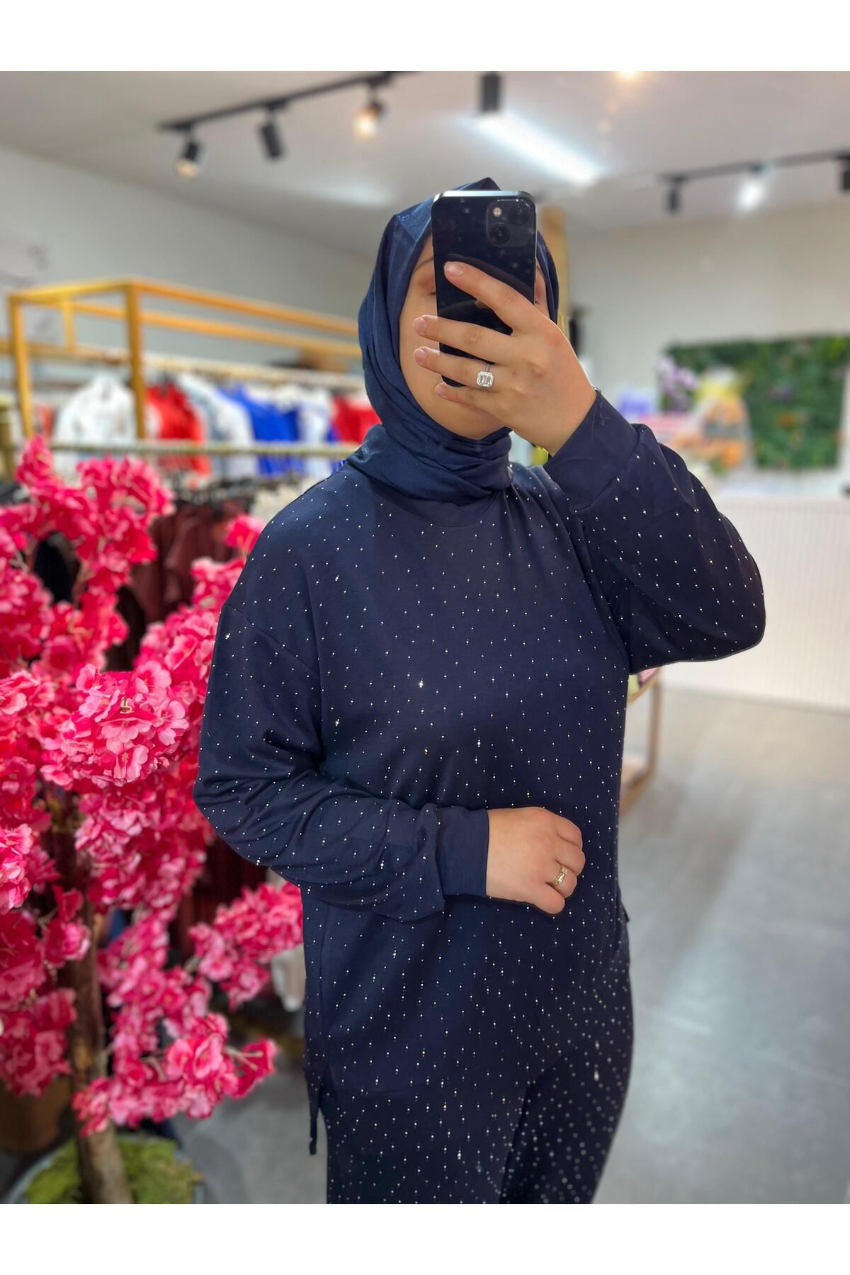 Büşra Fashion Taşlı Eşofman Takım