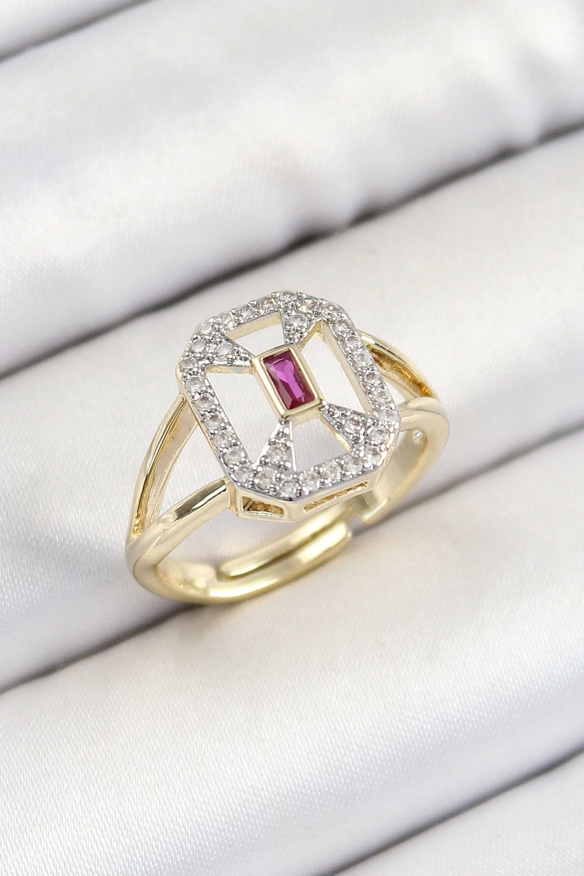 GLIMMERY Pirinç Zirkon Taşlı Baget Model Gold Renk Kadın Yüzük