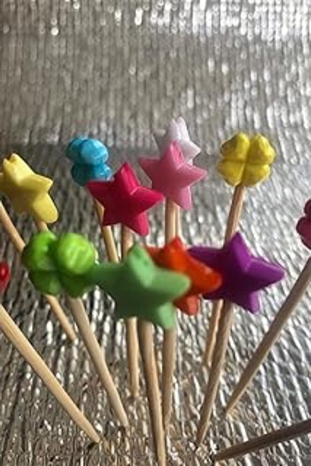 Karachil Minufco 50 Adet Renkli Yıldız Ve Yonca Figürlü Pasta Kurabiye Kanepe Sunumluk Kürdan 50 Kürdan