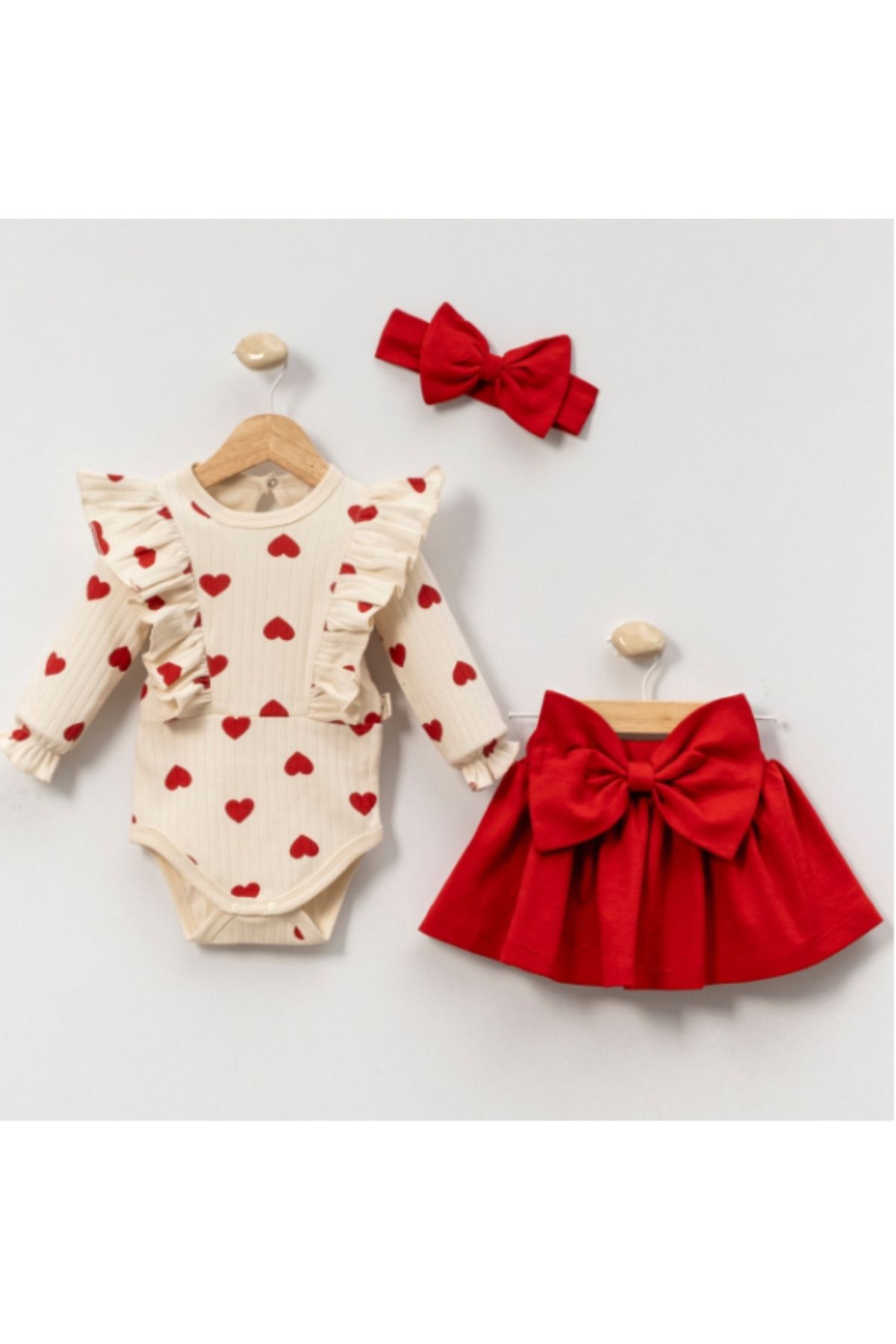 minicayzen Luvvera Kırmızı Kalpli Kız Bebek Elbise Takımı - 3 Parça