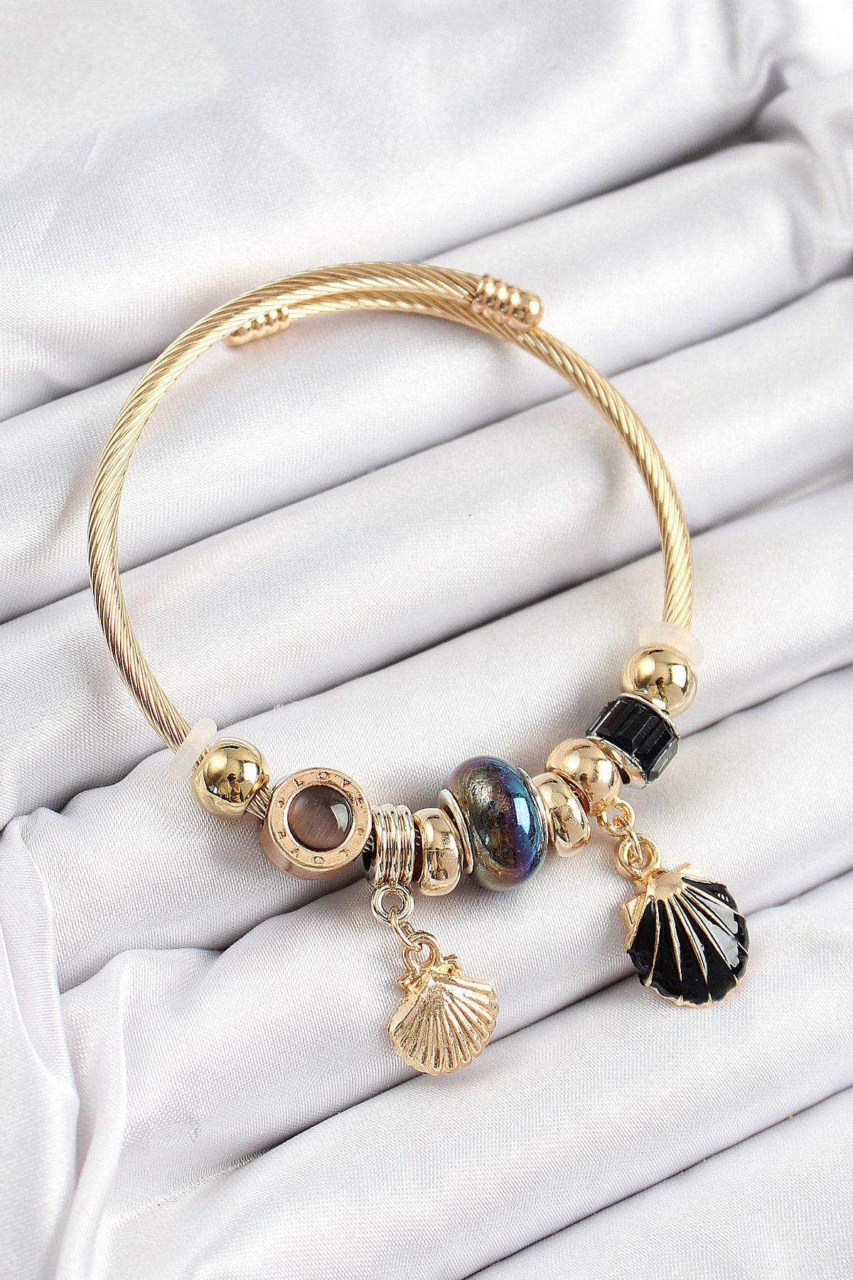 Clariss 316L Çelik Siyah İstiridye Model Gold Renk Charm Bileklik