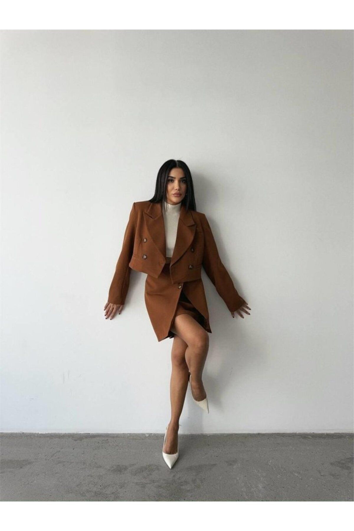 ETİLER COLLECTION DÜĞME DETAYLI ETEK - CROP CEKET TAKIM - Kahverengi