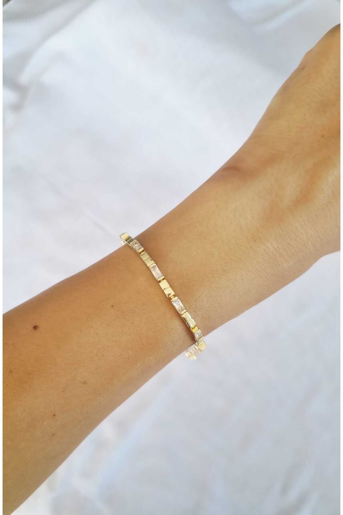 İNİTİUM VIP Seri 14K Altın Kaplama Taşlı Gold Bileklik