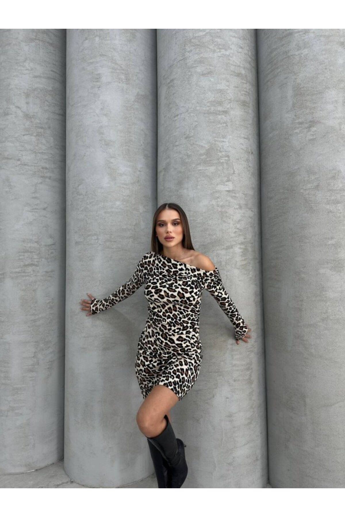ETİLER COLLECTION Kadın Uzun Kollu Leopar Desen Omuz Dekolteli Mini Elbise