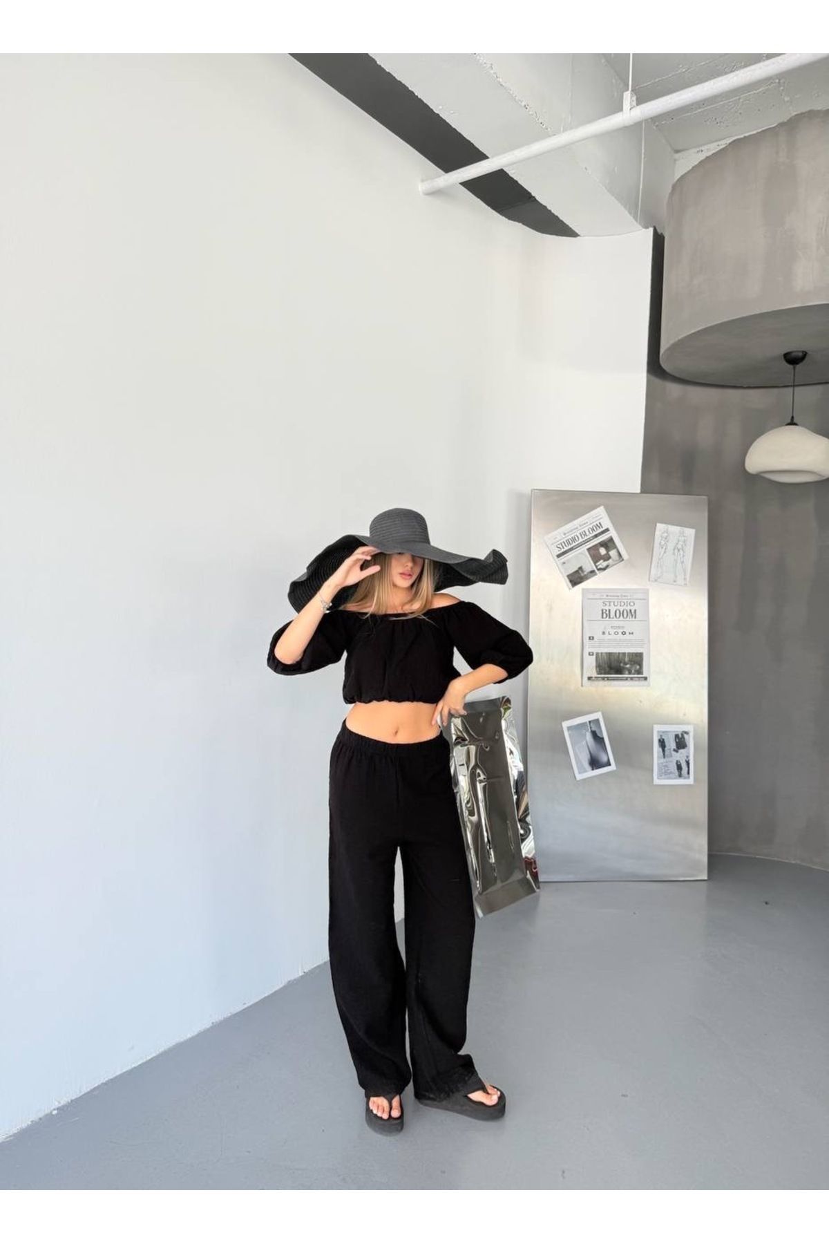 timagna Kadın Alt Üst Takım Müslin Kumaş Modanna Yaka Crop Bluz Bol Paça Pantolon İkili Takım