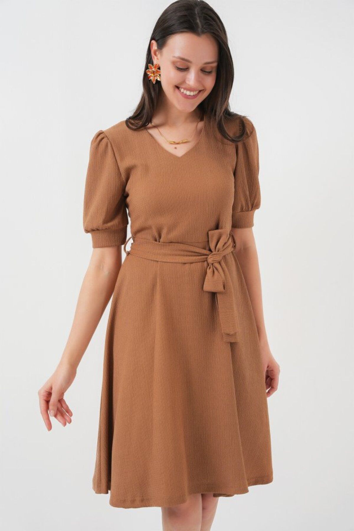ETİLER COLLECTION 2370 Kuşaklı Örme Elbise - Bisküvi
