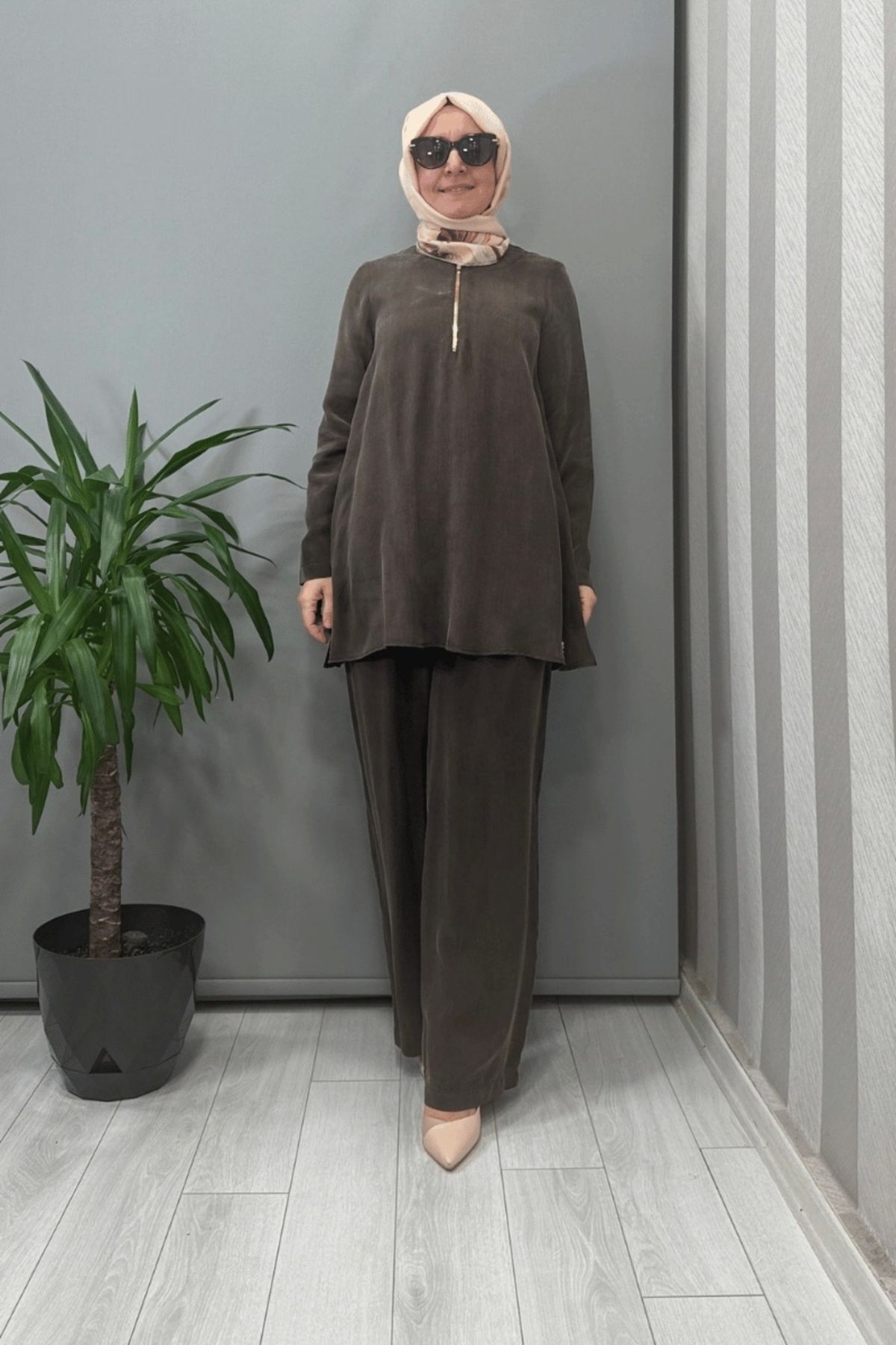 MISS DALIDA Yakası Fermuarlı Cupro Tunik Kahve T25y-6061