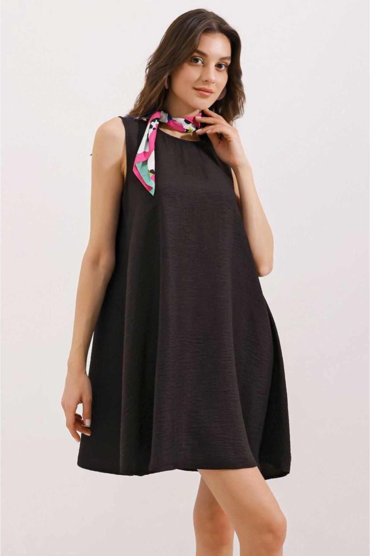 ETİLER COLLECTION 2444 Detaylı Mini Keten Elbise - Siyah