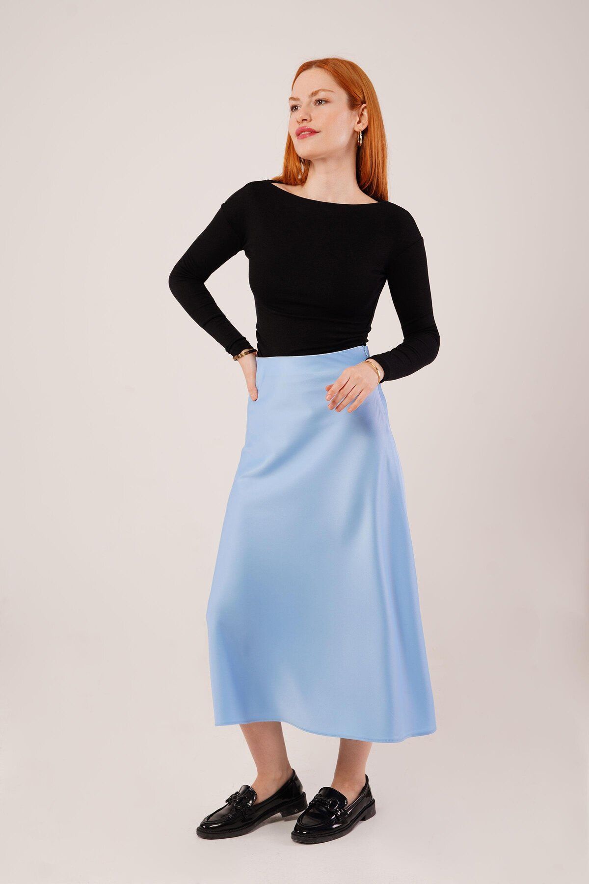 ETİLER COLLECTION Çan Kesim Midi Mavi Saten Etek