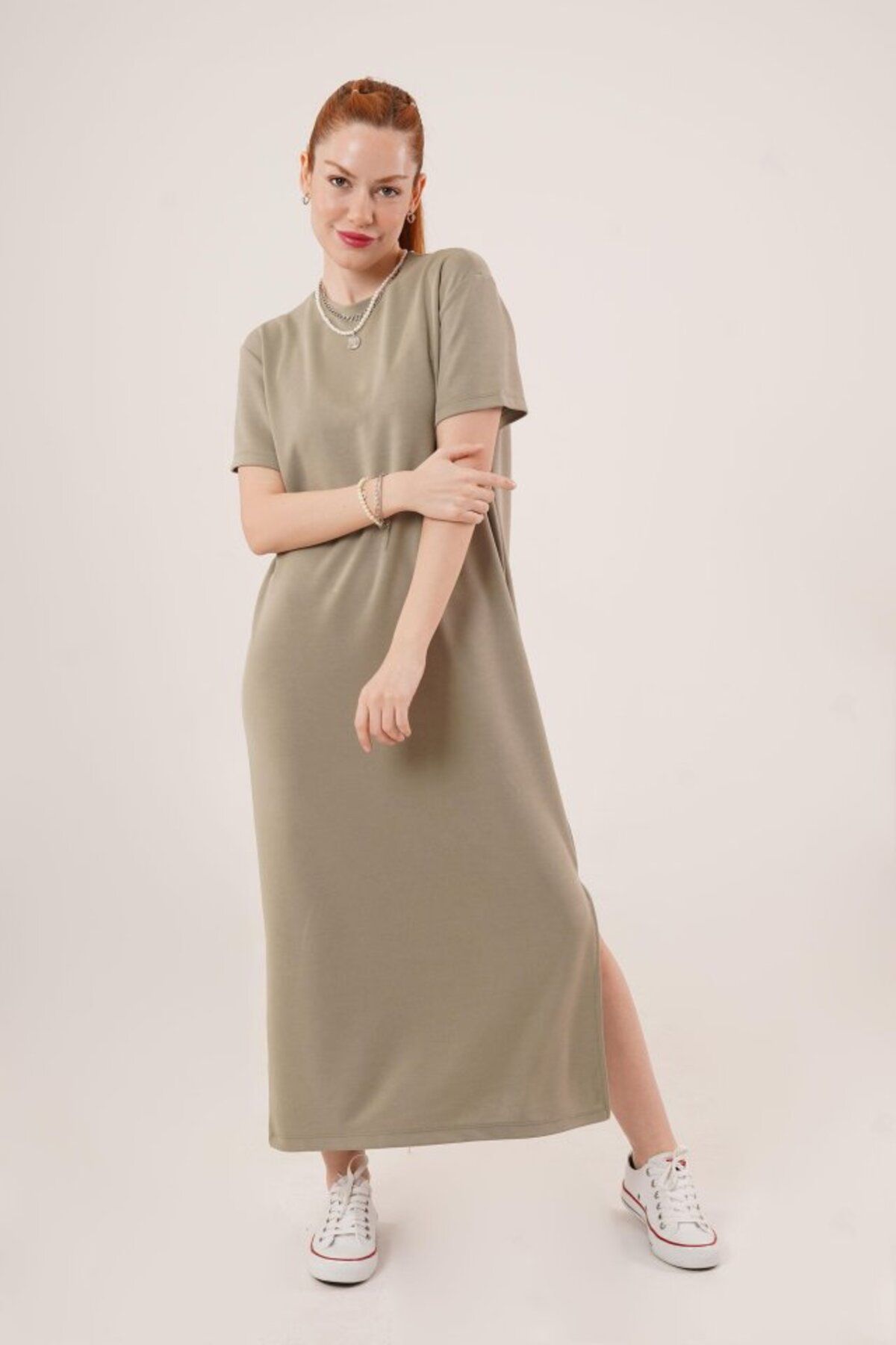 ETİLER COLLECTION Yırtmaç Detaylı Kısa Kollu Salaş Maxi Yağ Yeşili Elbise