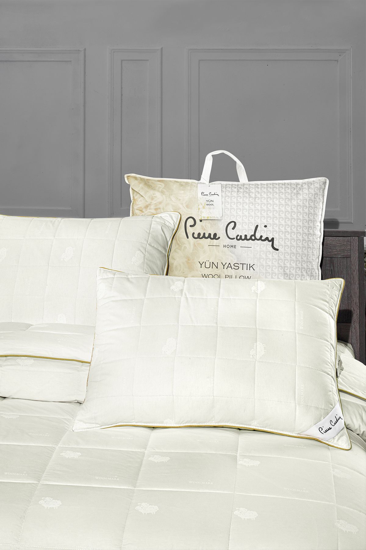 Pierre Cardin Yün Yastık