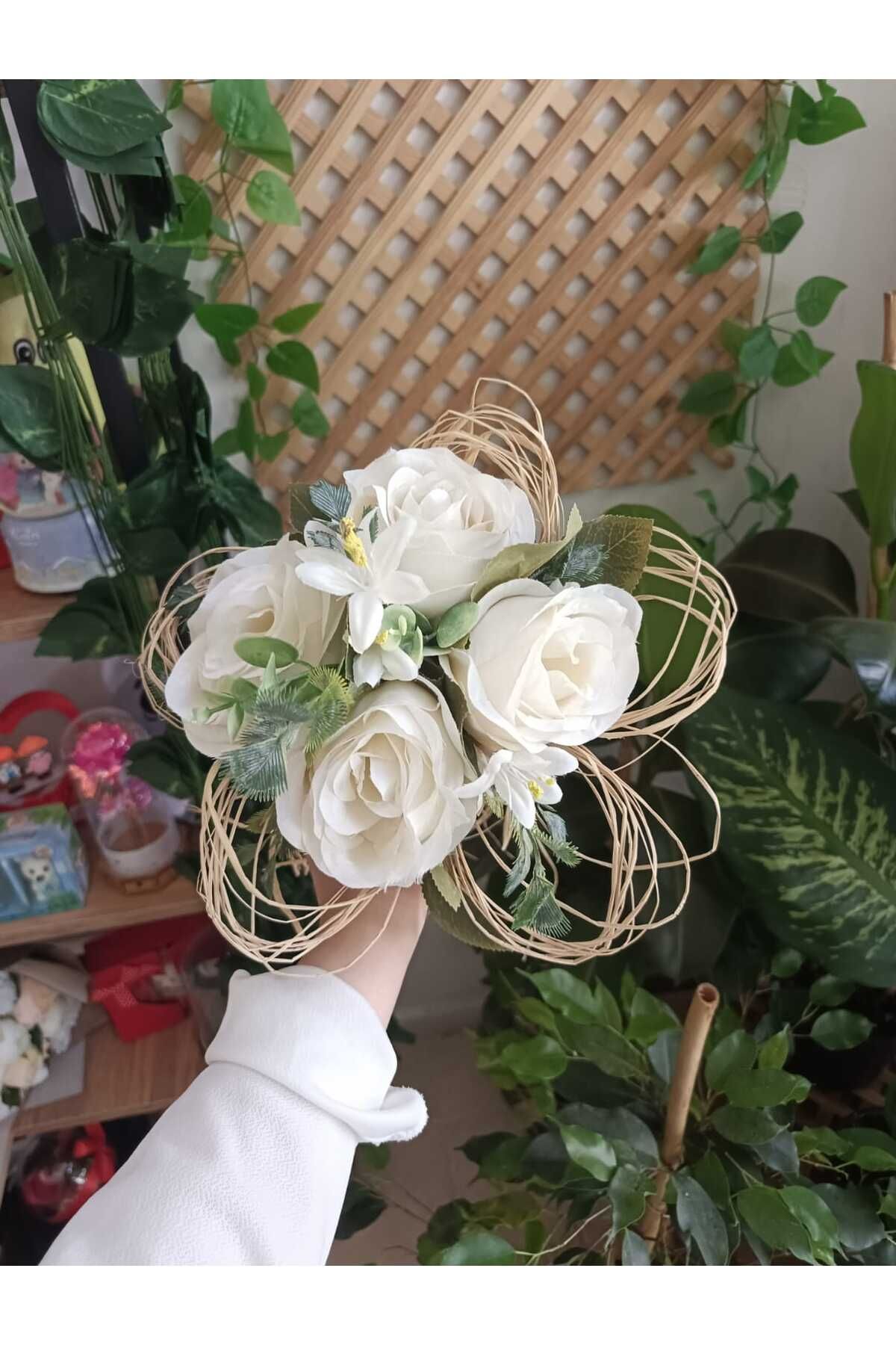 Buket Yapay Beyaz Gül Buketi