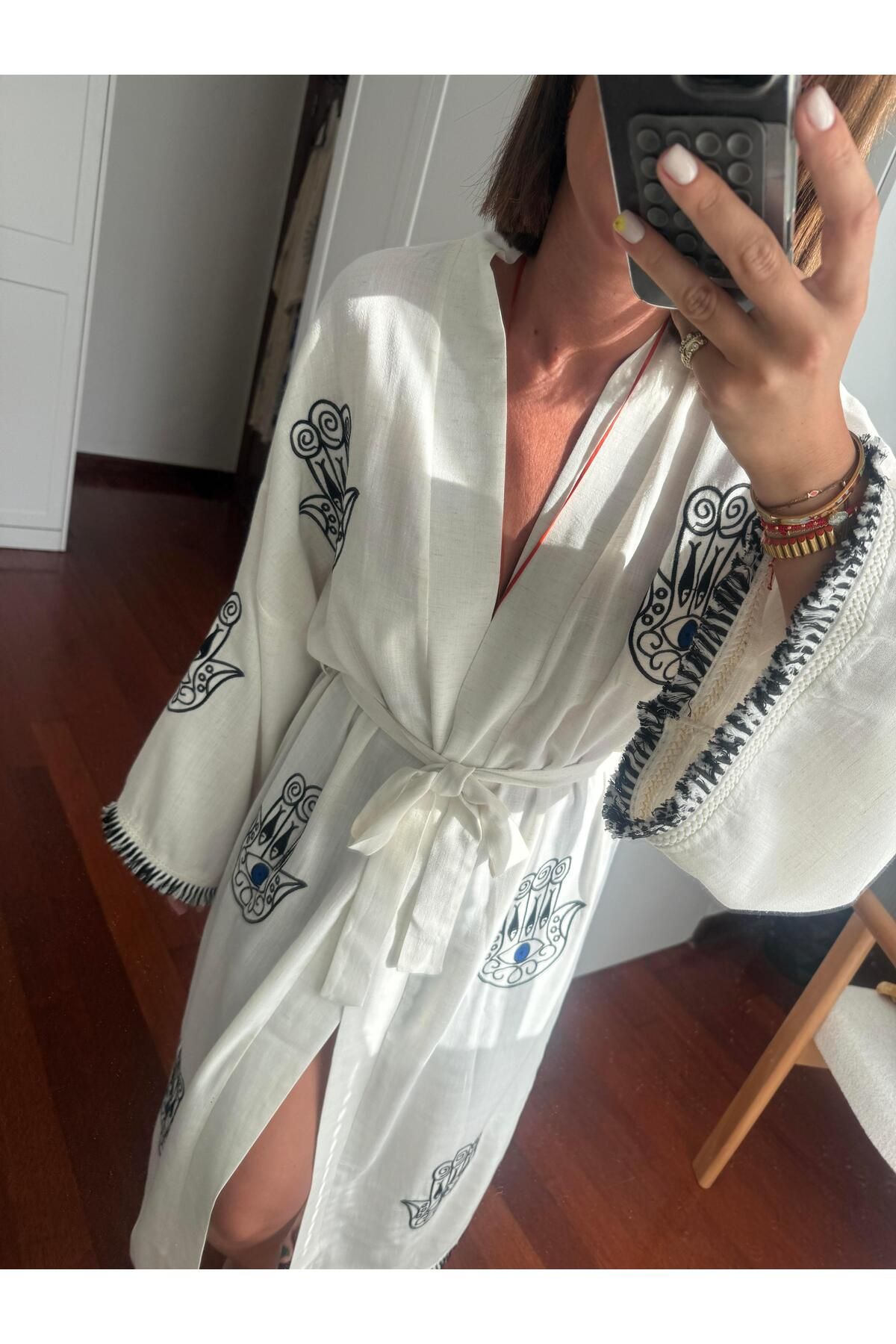 begum mayda Fatima Eli Desenli , Kimono