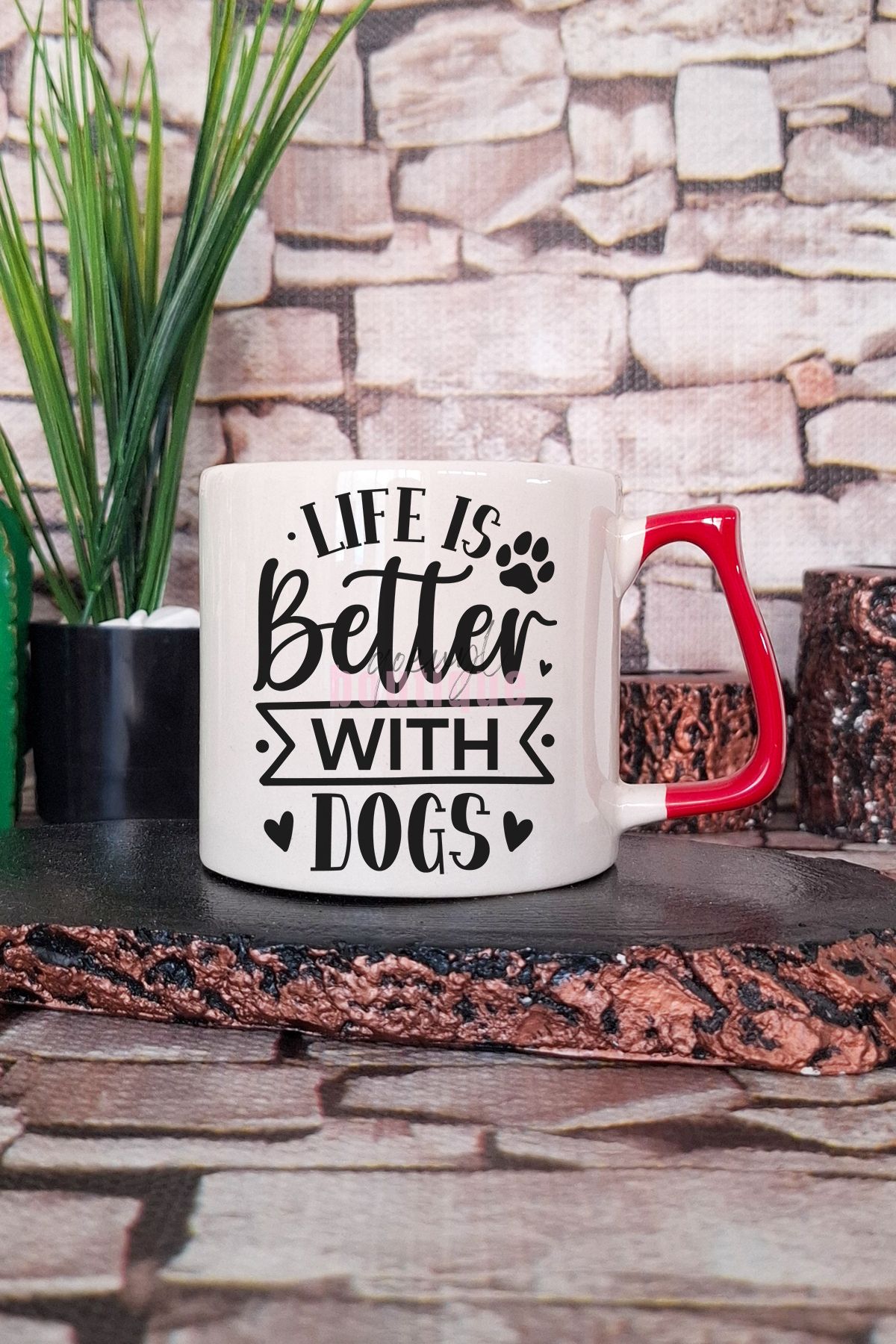 qoeuyl boutique Life Is Better With Dogs Yazılı Köpeksever Mutluluk Mottosu Hediyelik Kulplu Kupa Bardak