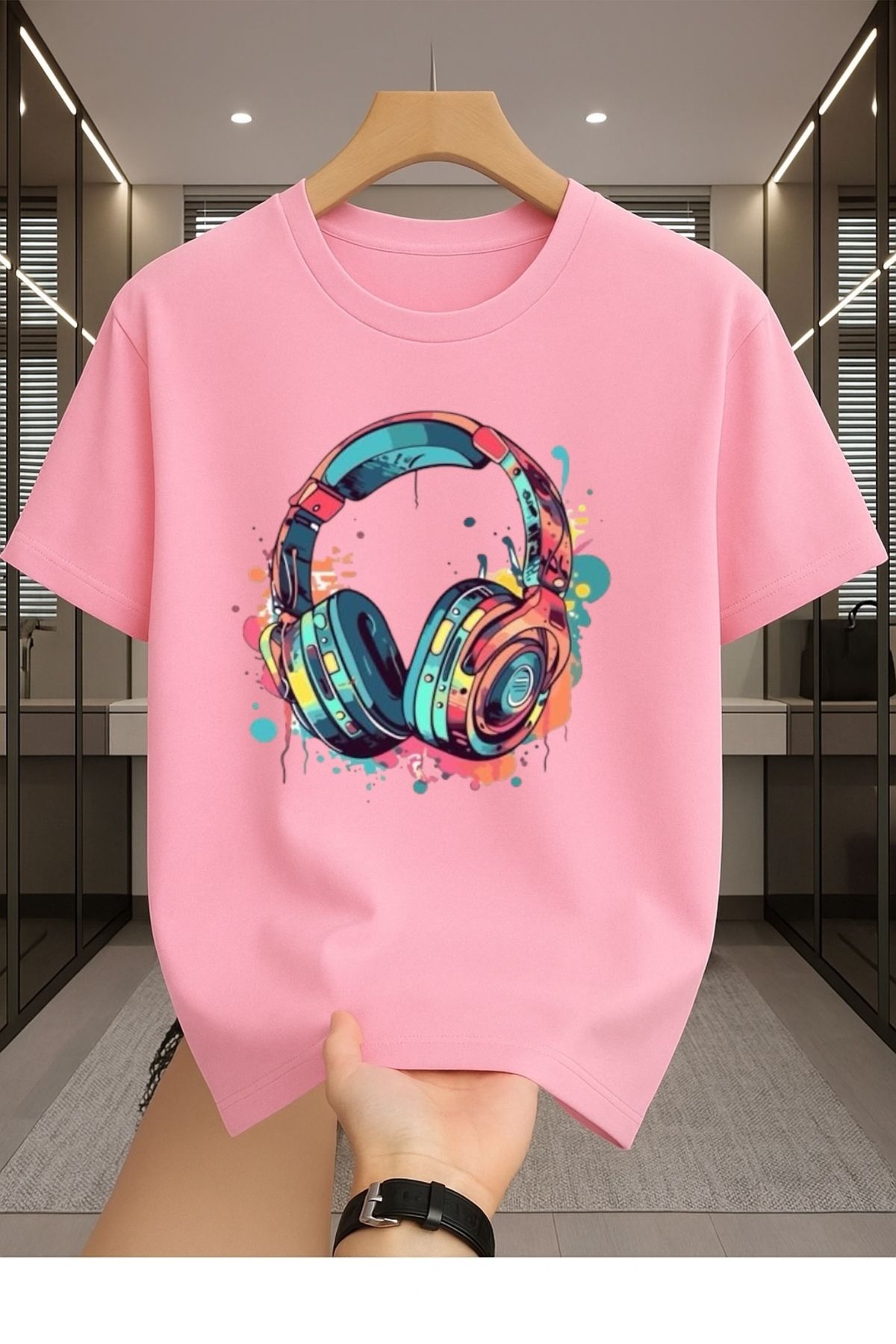 Madali Boutique Renkli Kulaklık Baskılı Unisex Bisiklet Yaka Pamuk Oversize Boyfriend T-Shirt
