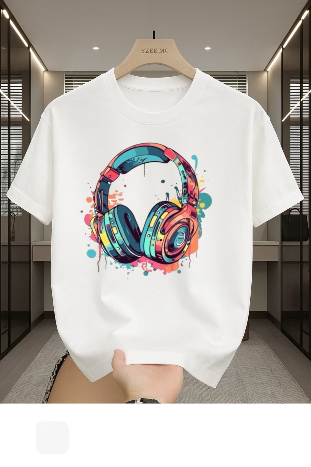 Madali Boutique Renkli Kulaklık Baskılı Unisex Bisiklet Yaka Pamuk Oversize Boyfriend T-Shirt