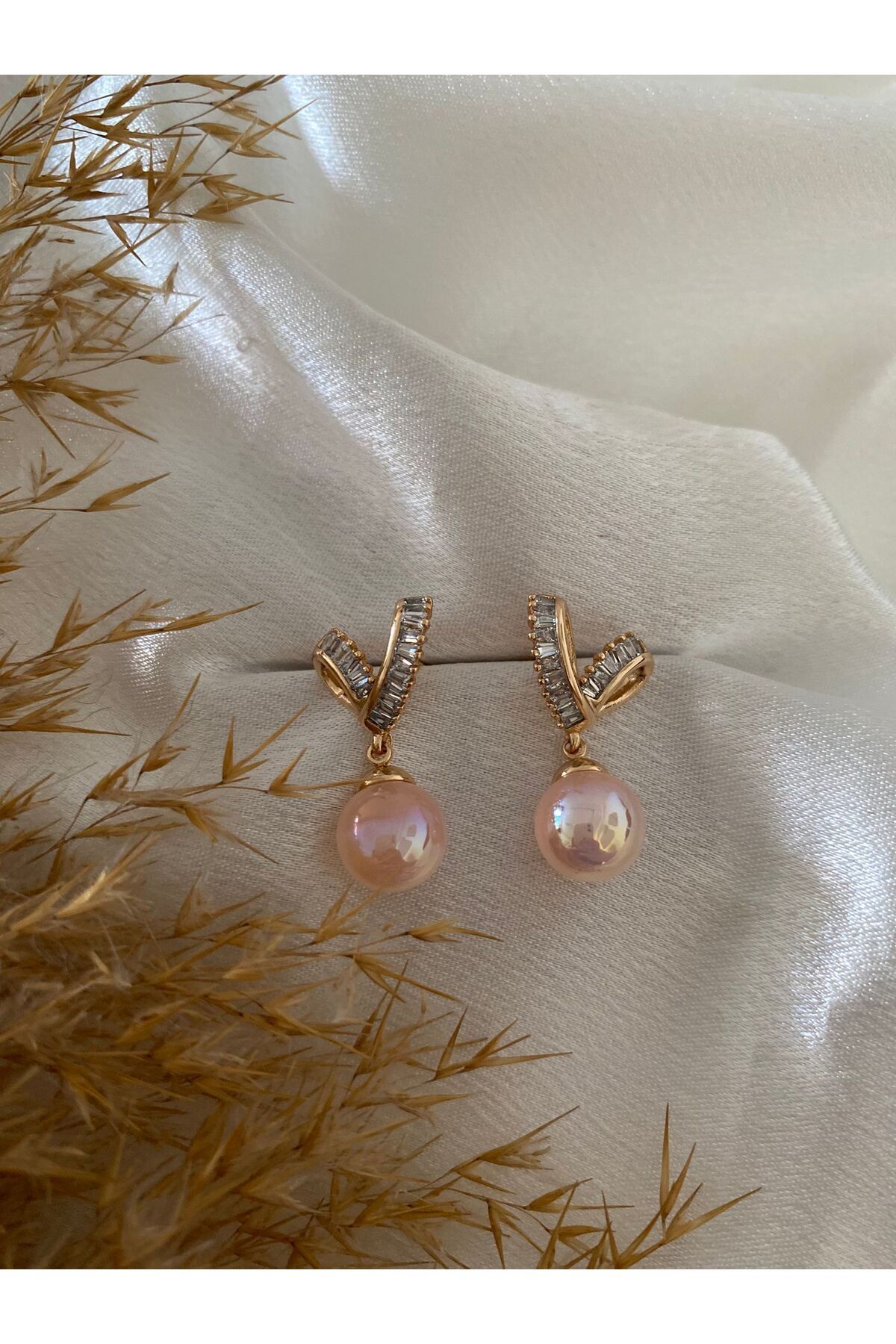 XUPING JEWELRY Pembe İncili Çelik Küpe