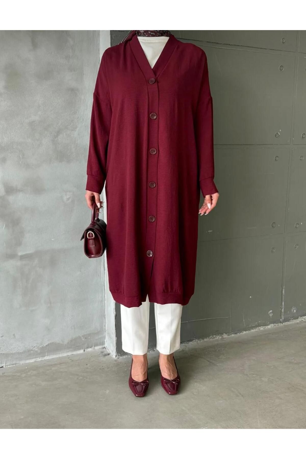 noyacollection Düğmeli Giy-Çık Kap