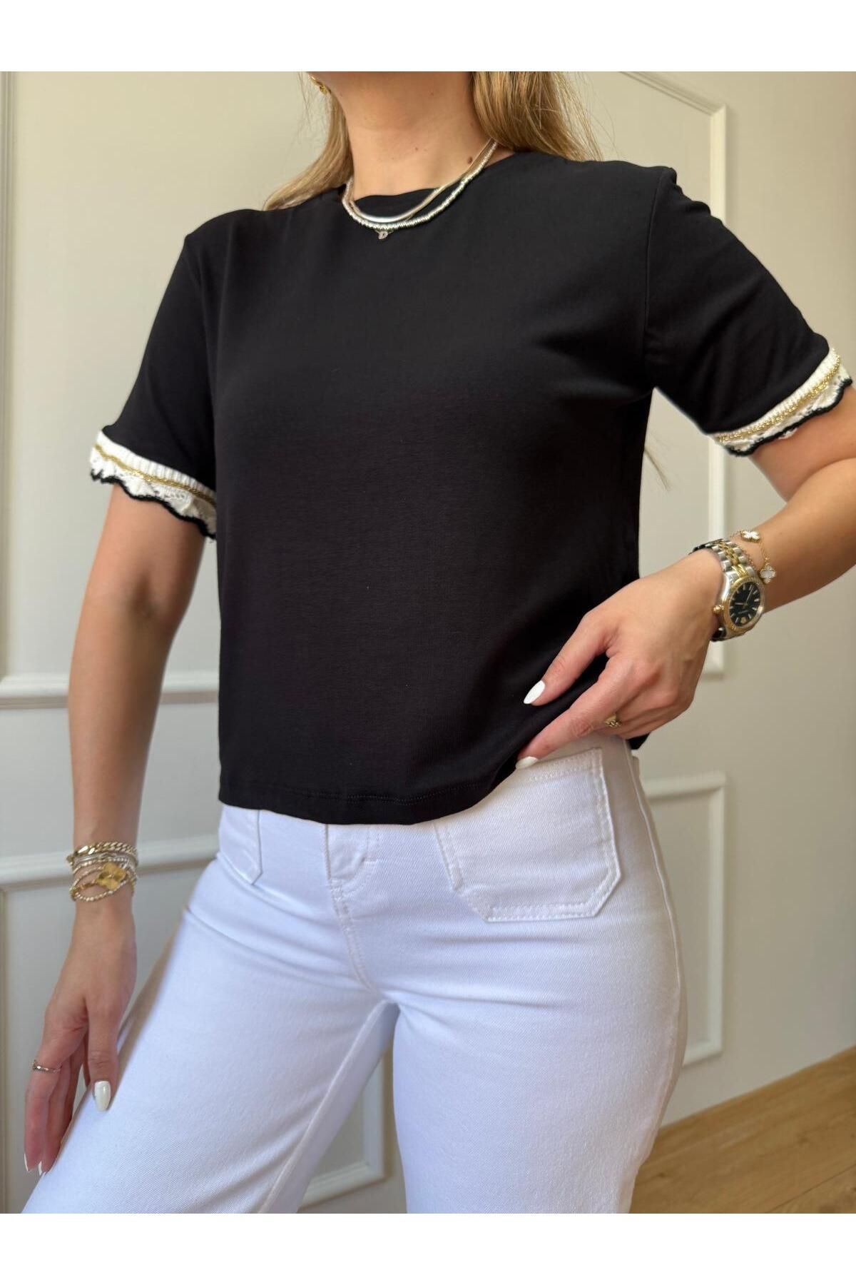 Size Özgü Siyah Ribana Kol Detay Tshirt
