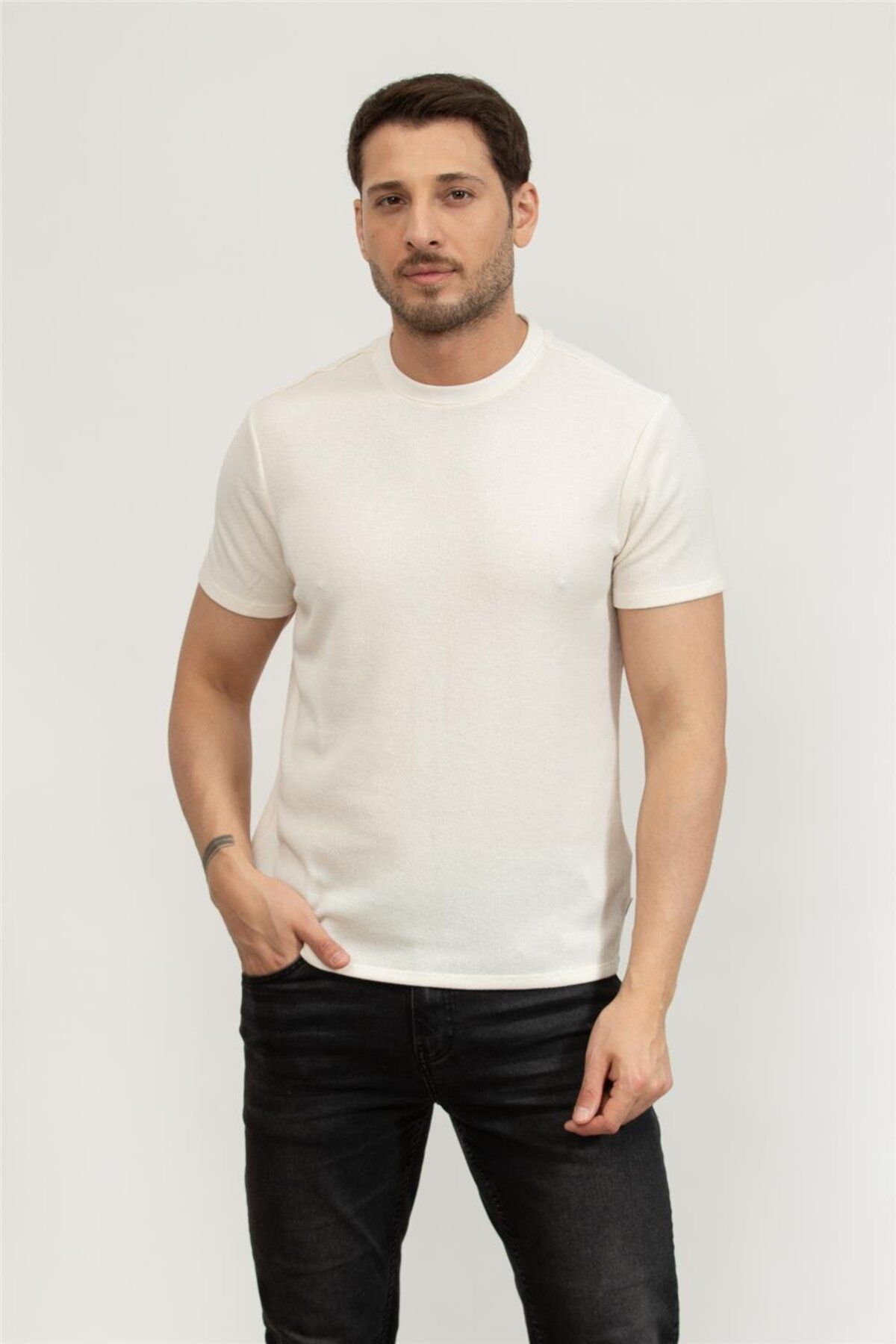 Guess Erkek Bisiklet Yaka T-Shirt
