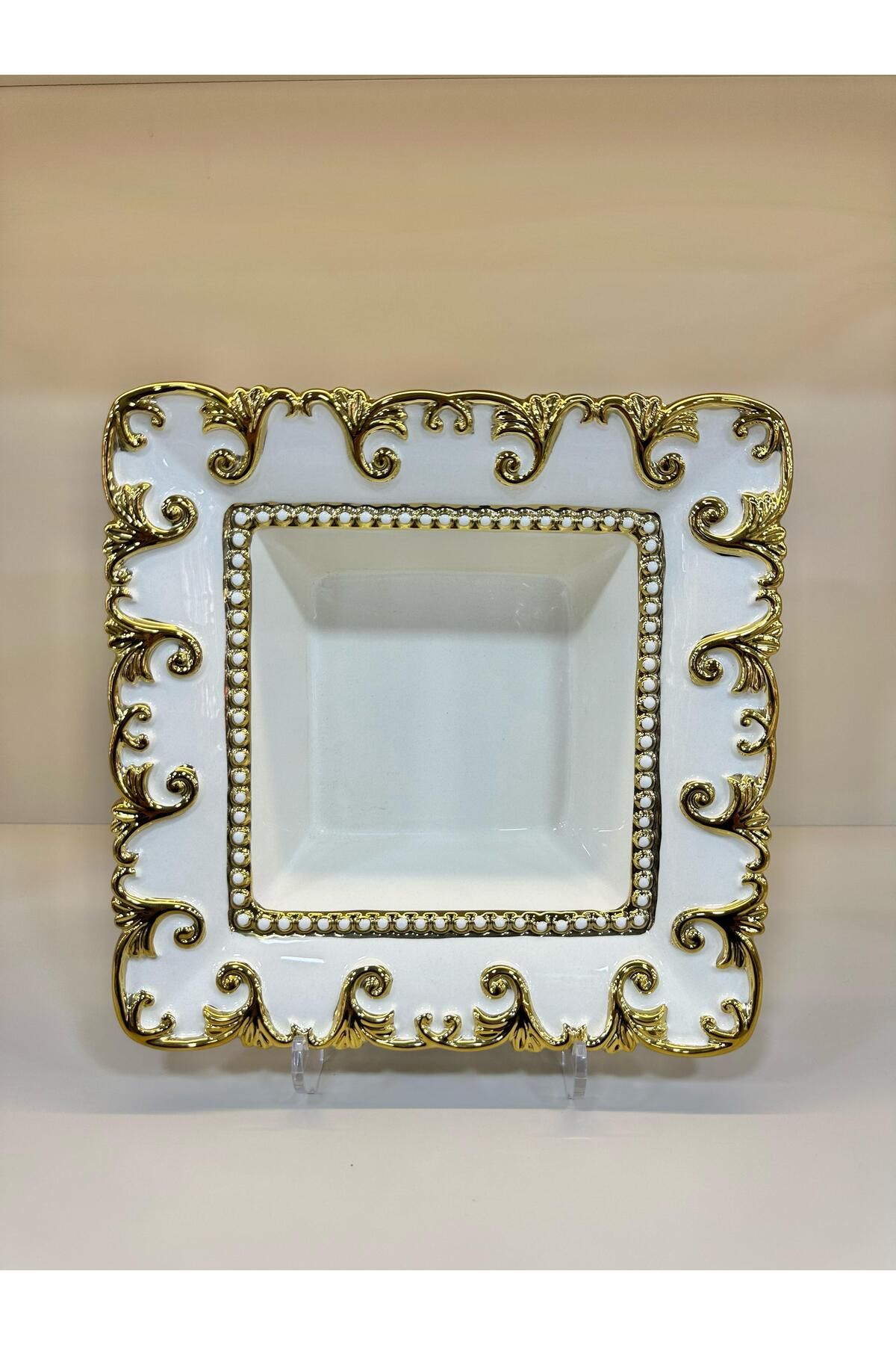Litya Home PORSLEN GOLD DETAYLI KARE ÇUKUR SUNUMLUK SERVİS TABAĞI