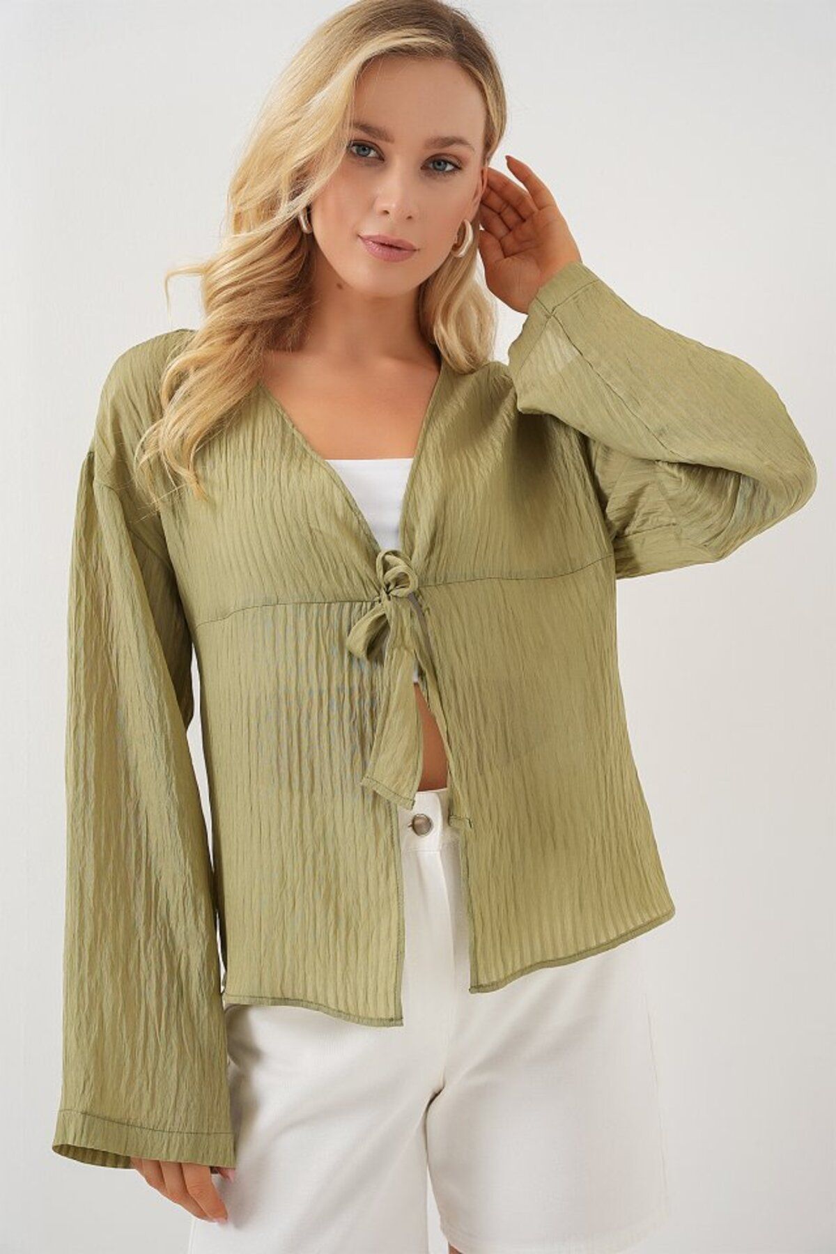 ETİLER COLLECTION Önü Bağcıklı Bluz 952 - Çağla