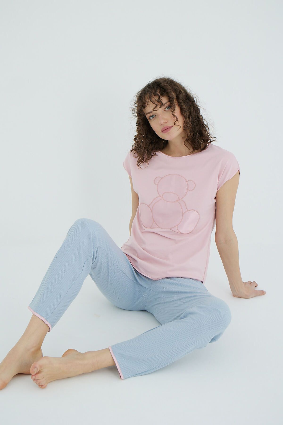İPEKTENİM Saten Ayıcık Baskılı Biyeli Pijama Takımı