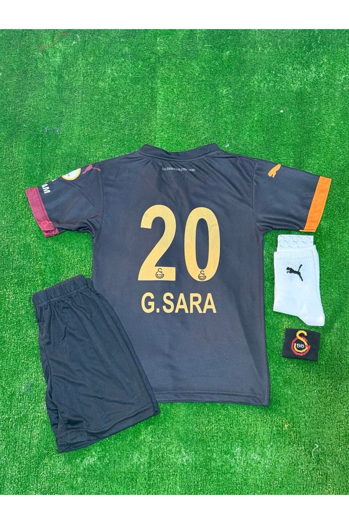 Alaturka Mix 5-YILDIZLI Galatâsarây. / Gabriel Sara /2025 Special Siyah Yeni Sezon Çocuk Forması 4'lü Set