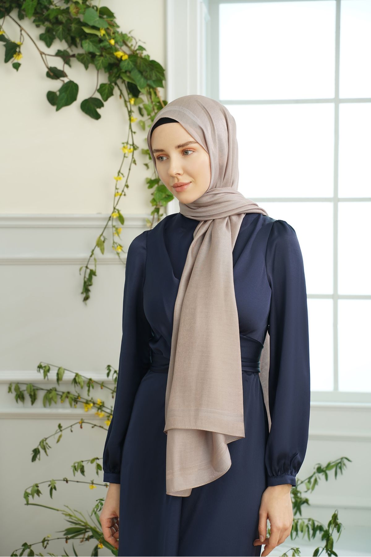 ARMANDA PRENSES SERİSİ ÇERÇEVELİ DÜZ DESEN ŞAL
