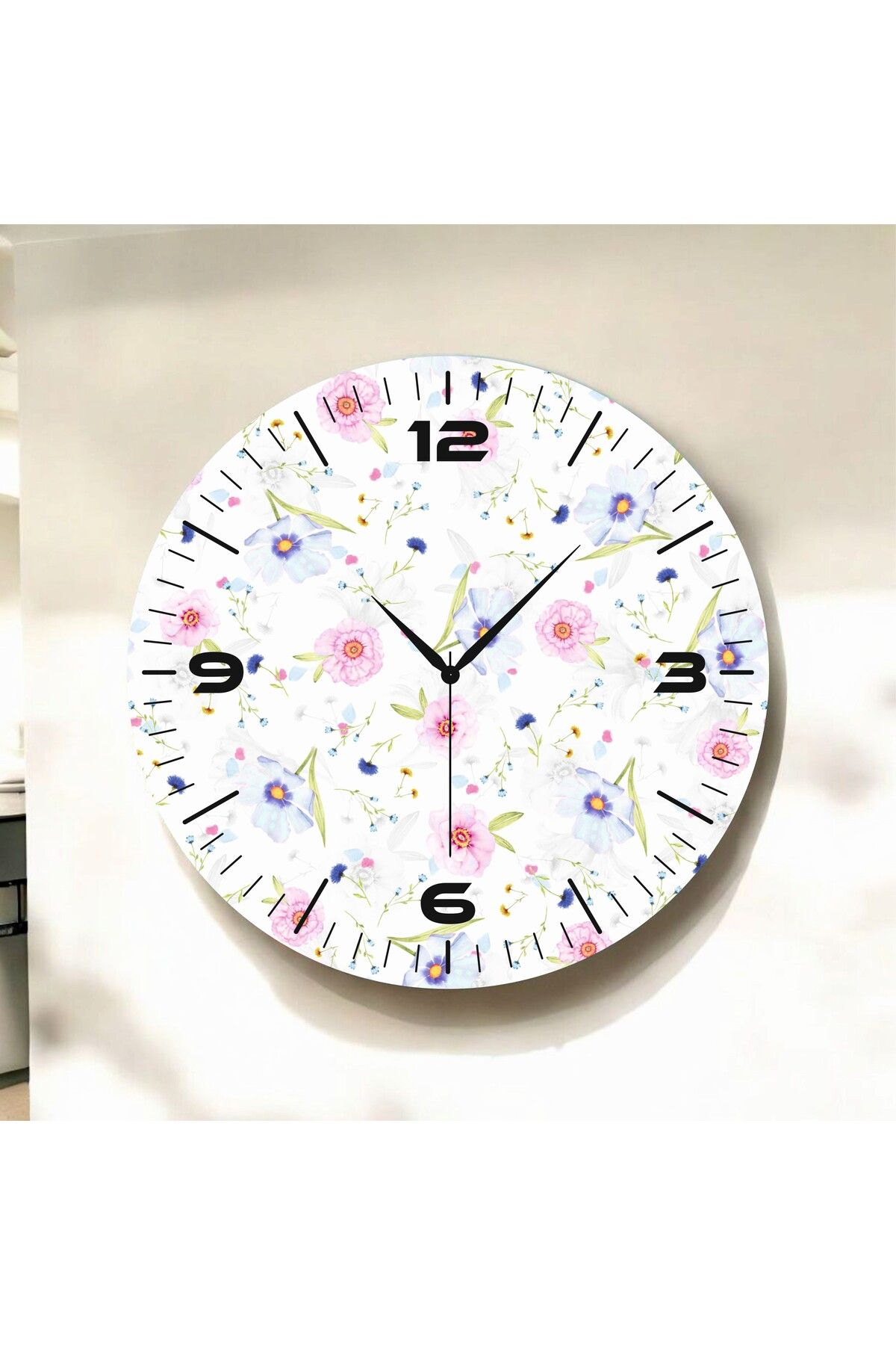 AA Shop Renkli Baskı Çiçek Desenli Sayılı Hediyelik Ahşap Sessiz Duvar Saati 50cm