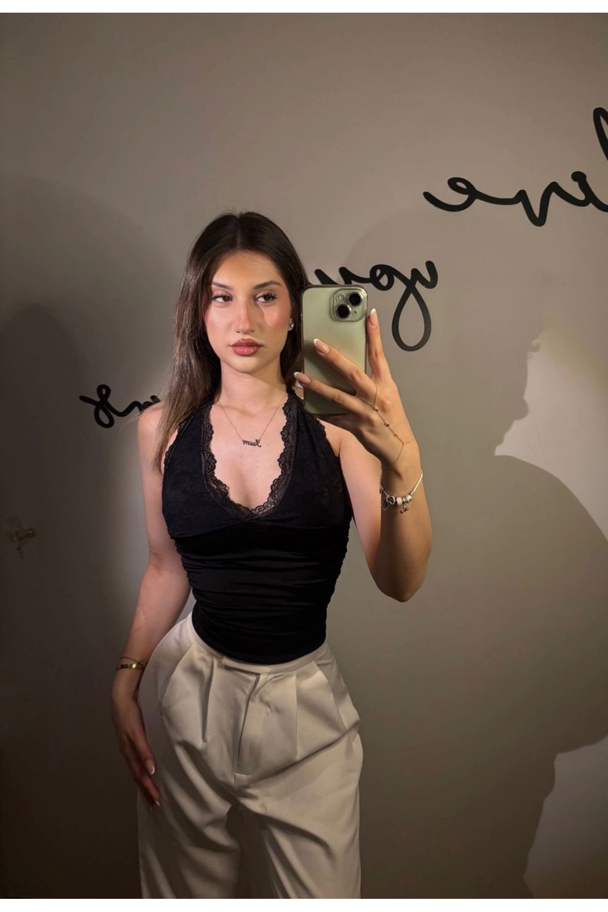 Violon Siyah Dantel Detaylı Bağlamalı Kolsuz Crop
