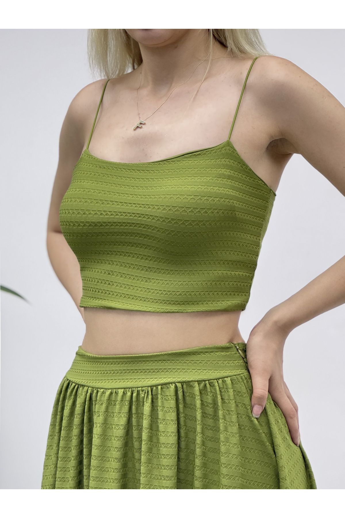 Ceylen İp Askılı Crop Büstiyer