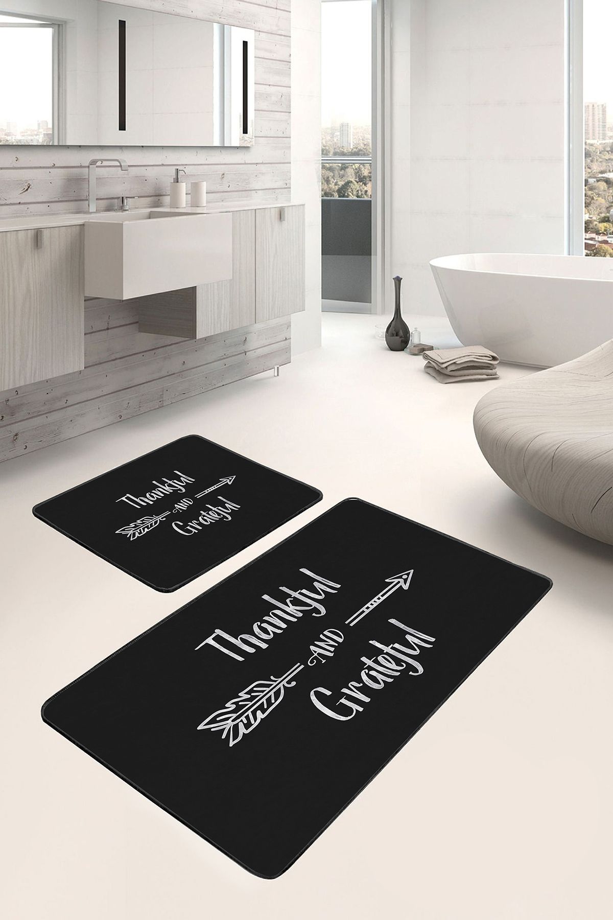 Realhomes 2'li Siyah Zeminde Yazı Motifli Thankful Desenli Sade & Şık Klasik 2'li Banyo & Mutfak Paspas Takımı