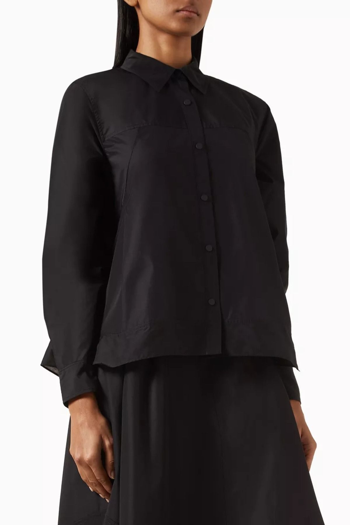 3.1 Phillip Lim Siyah Asimetrik Volan Etekli Poplin Gömlek Feminen ve Modern Klasik