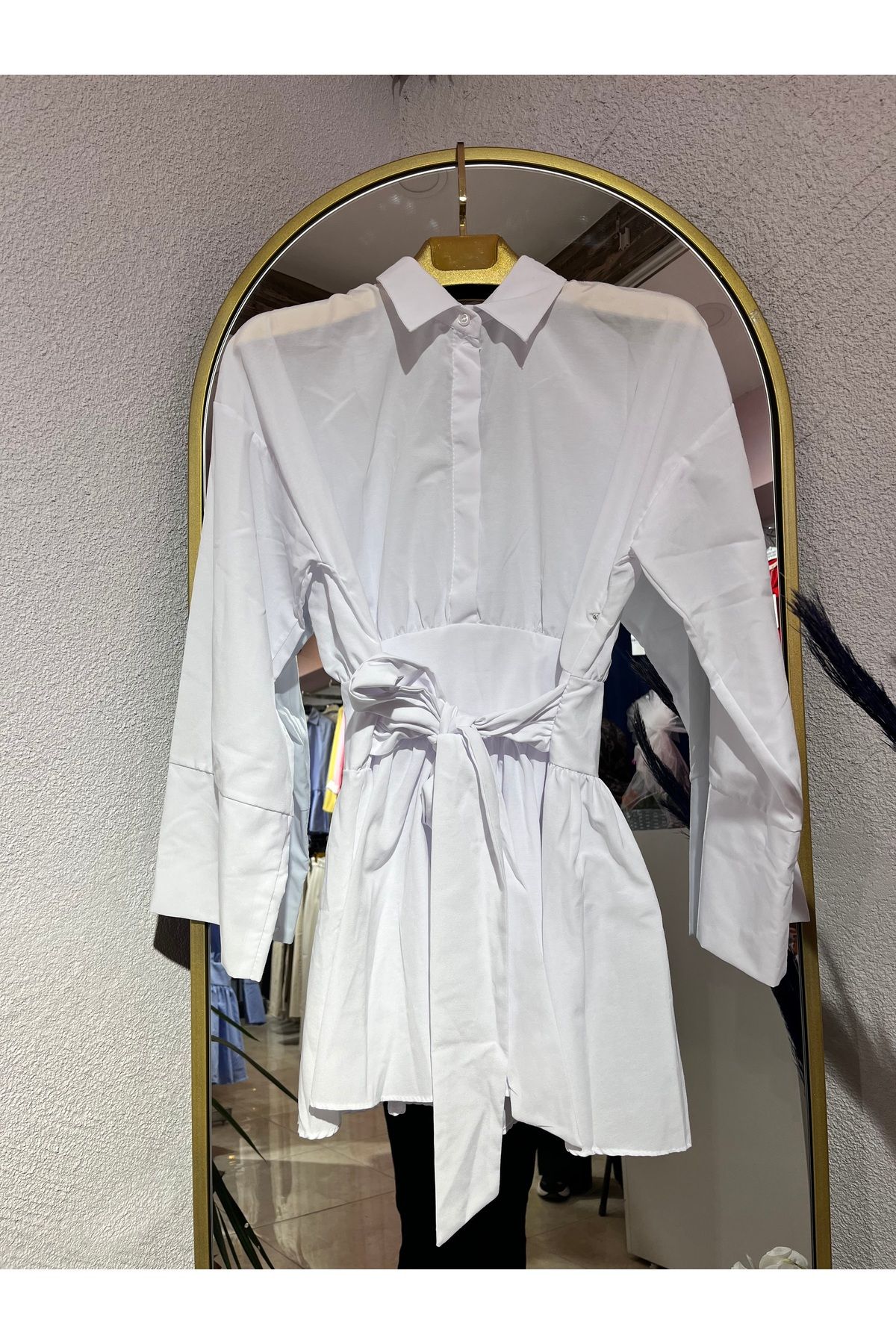 Butik Bel bağlamalı poplin tunik beyaz
