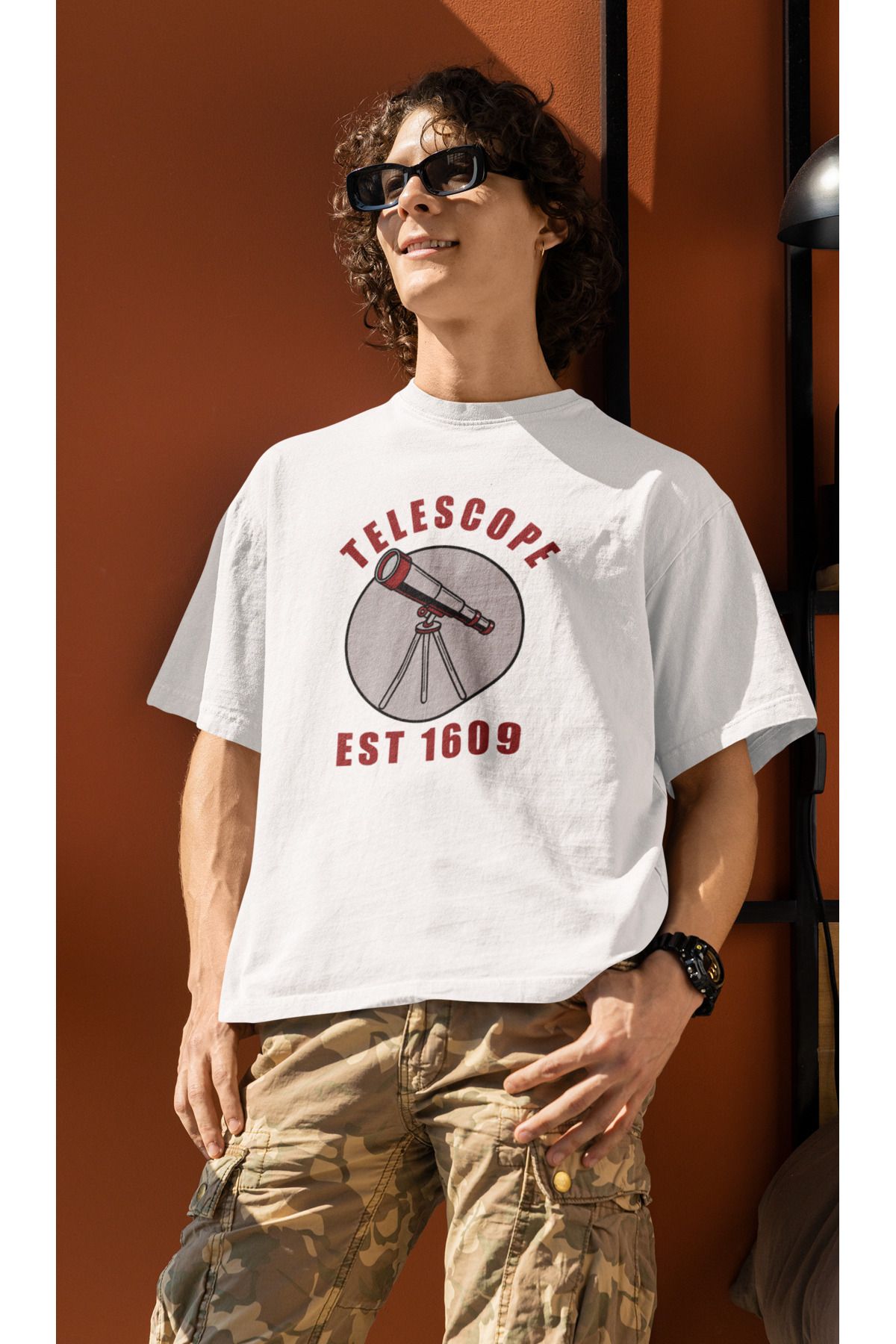 Uniquetex NUBENSE / TELAR-07 - Oversize Unisex Teleskop Baskılı Beyaz Bisiklet Yaka T-shirt (Bilim Tişört)