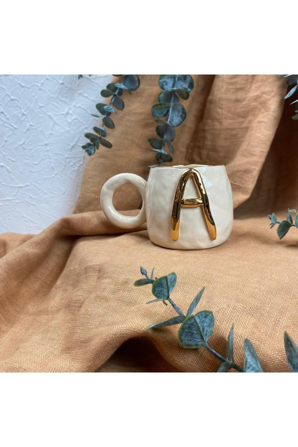 PINAR KURT El Yapımı A Harfi Seramik Kupa – 24K Altın Kaplama Harfli Kupa – Stoneware Mug –Harfli Kahve Fincanı