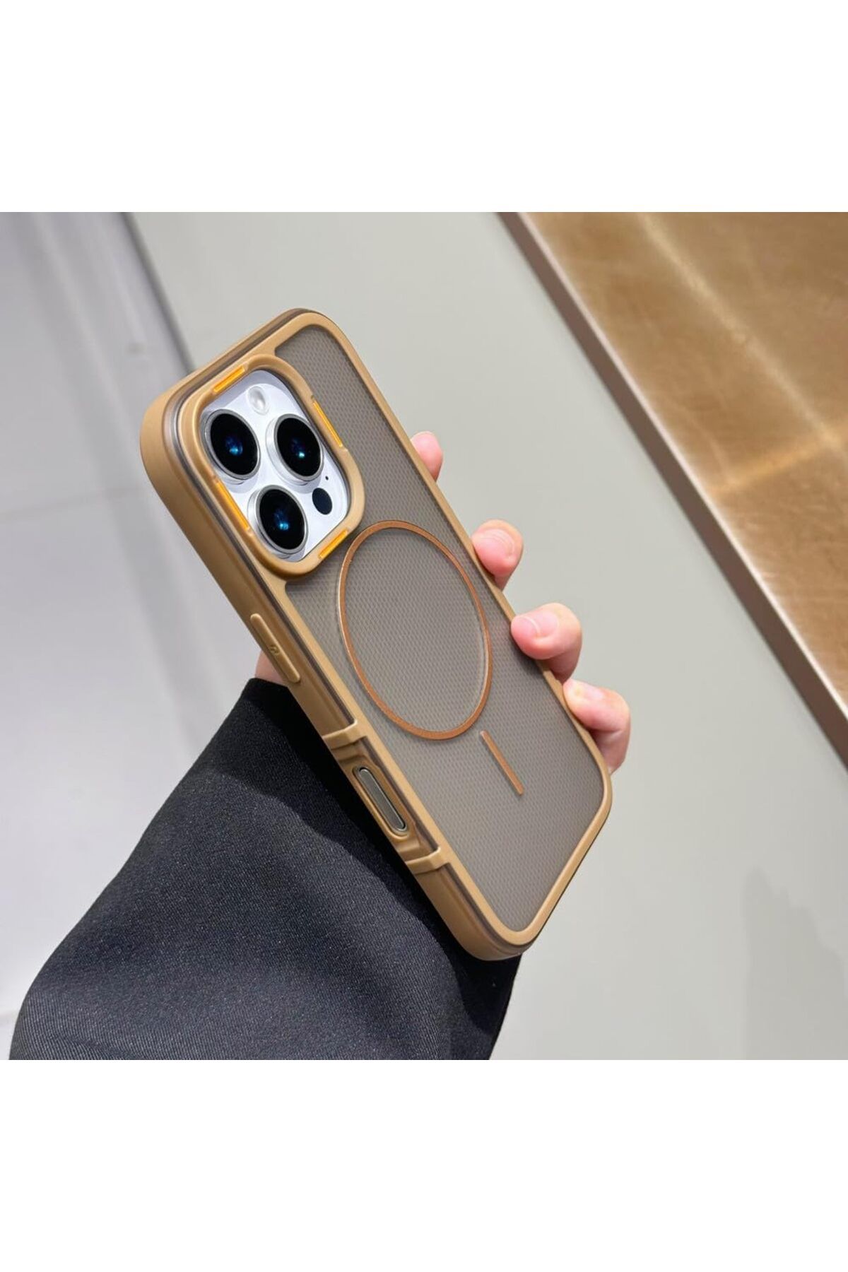 Di Aksesuar iPhone 14 Pro Max Gold Mat Yarı Saydam Magsafe Kılıf