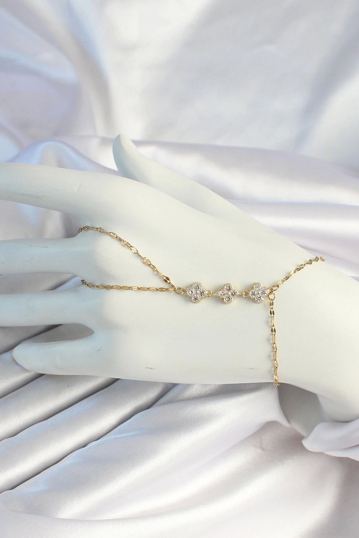 shopwave 316L Çelik Zincirli Gold Renk Yonca Zirkon Taşlı Şahmeran