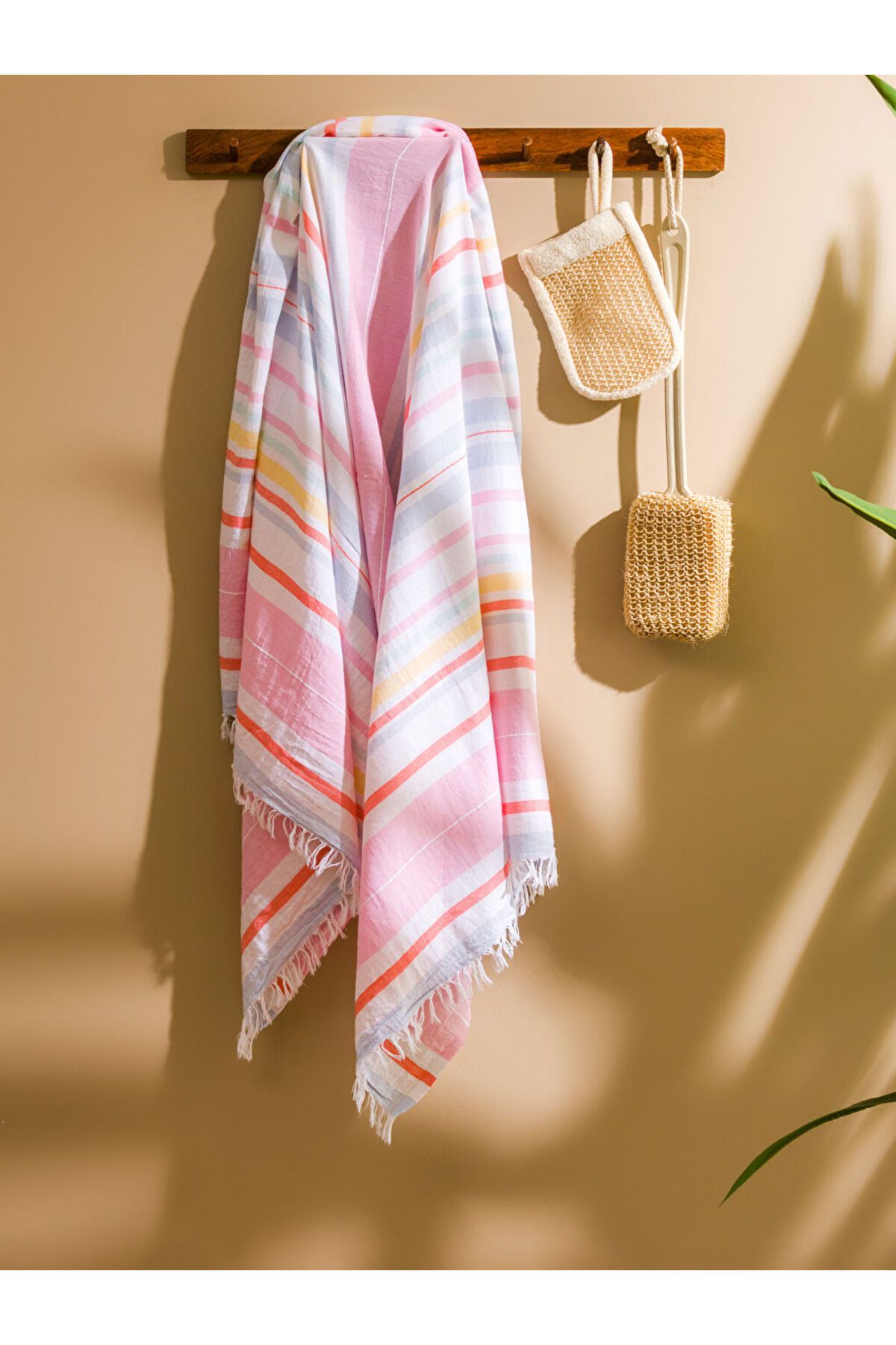 LC Waikiki-Create Your Style from Uzg Store |   Stripe Patterned Peshtamal Towel 90X165 cm 3