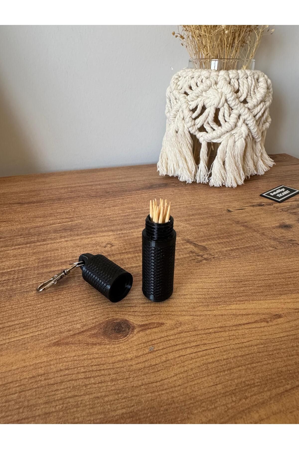 BatuBilge3d Taşınabilir Kürdanlık Anahtarlık | 3D Baskı PLA | Vidalı Kapaklı | 8.5 cm