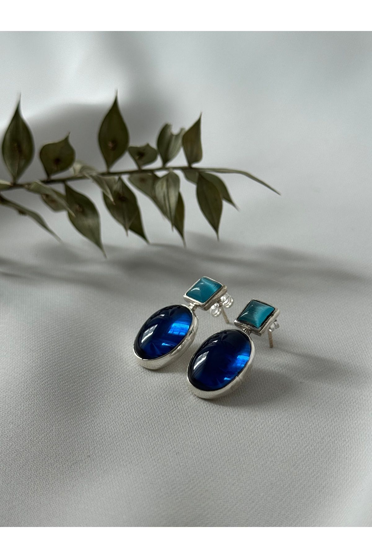 DURAN TAKI TASARIM Safir Taşlı Gümüş Küpe