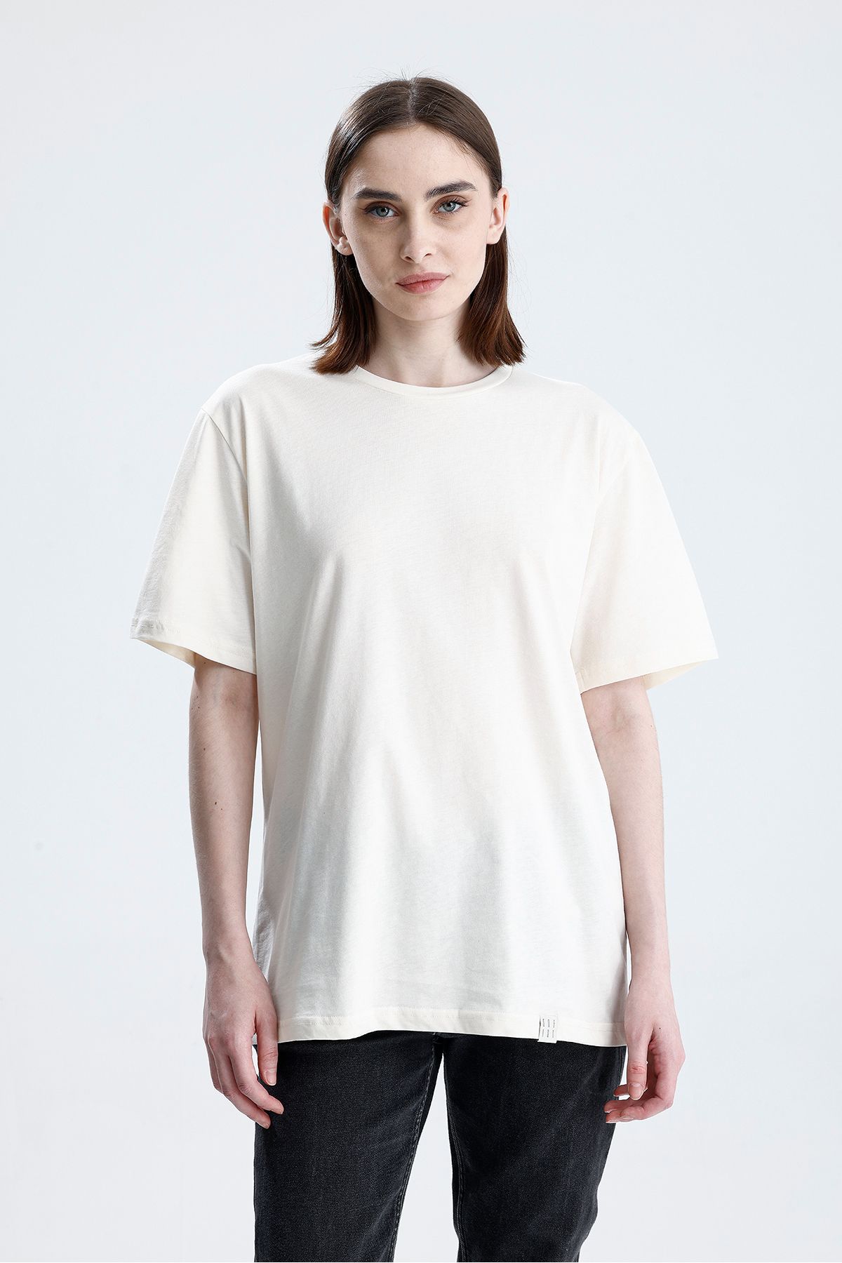 Sofist İstanbul Ekru Loose Fit Unisex T-Shirt %100 Pamuk Bisiklet Yaka Düz Renk