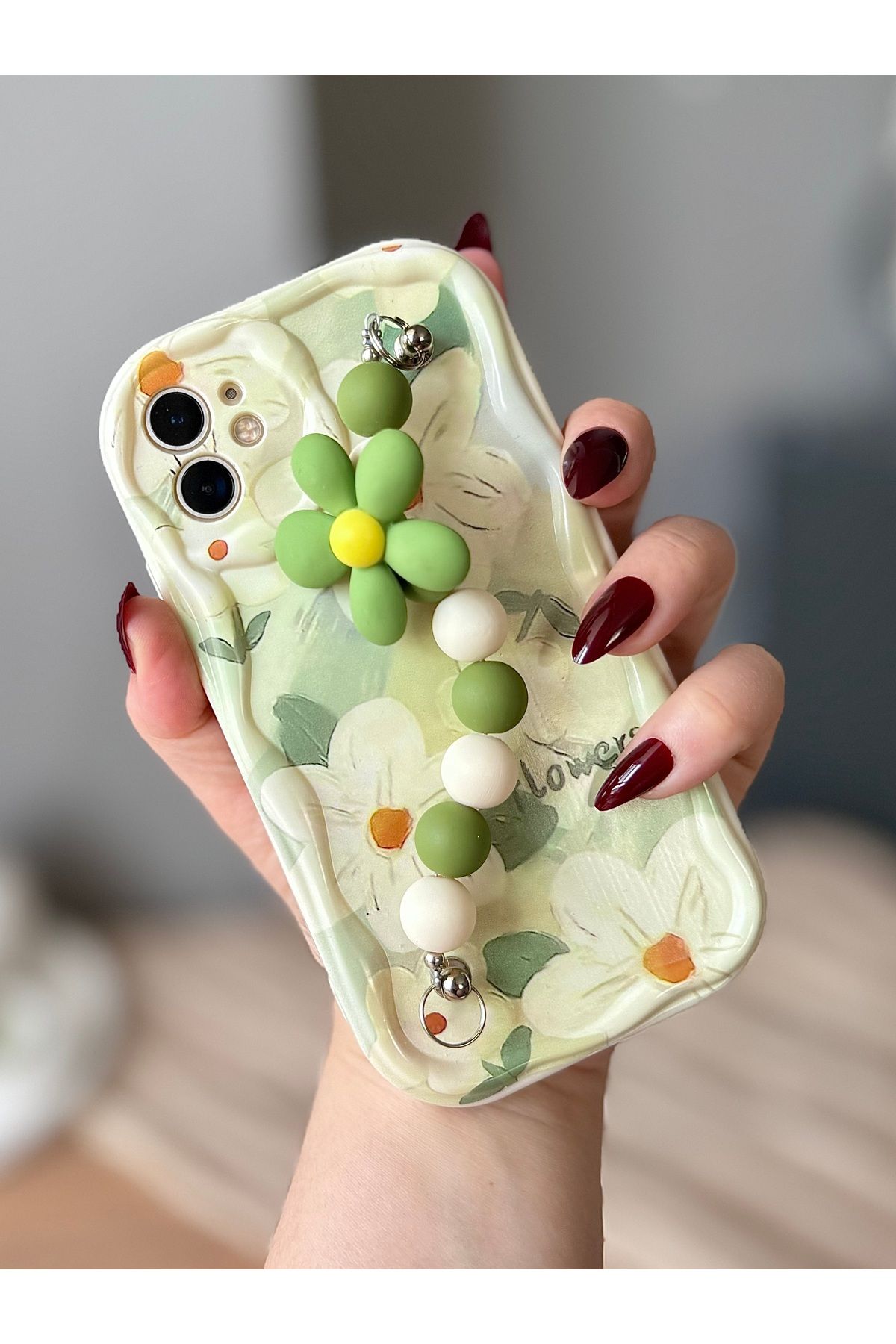 MirazTasarim IPHONE 11 CHARMLI YEŞİL ÇİÇEK DESENLİ EKRU KILIF